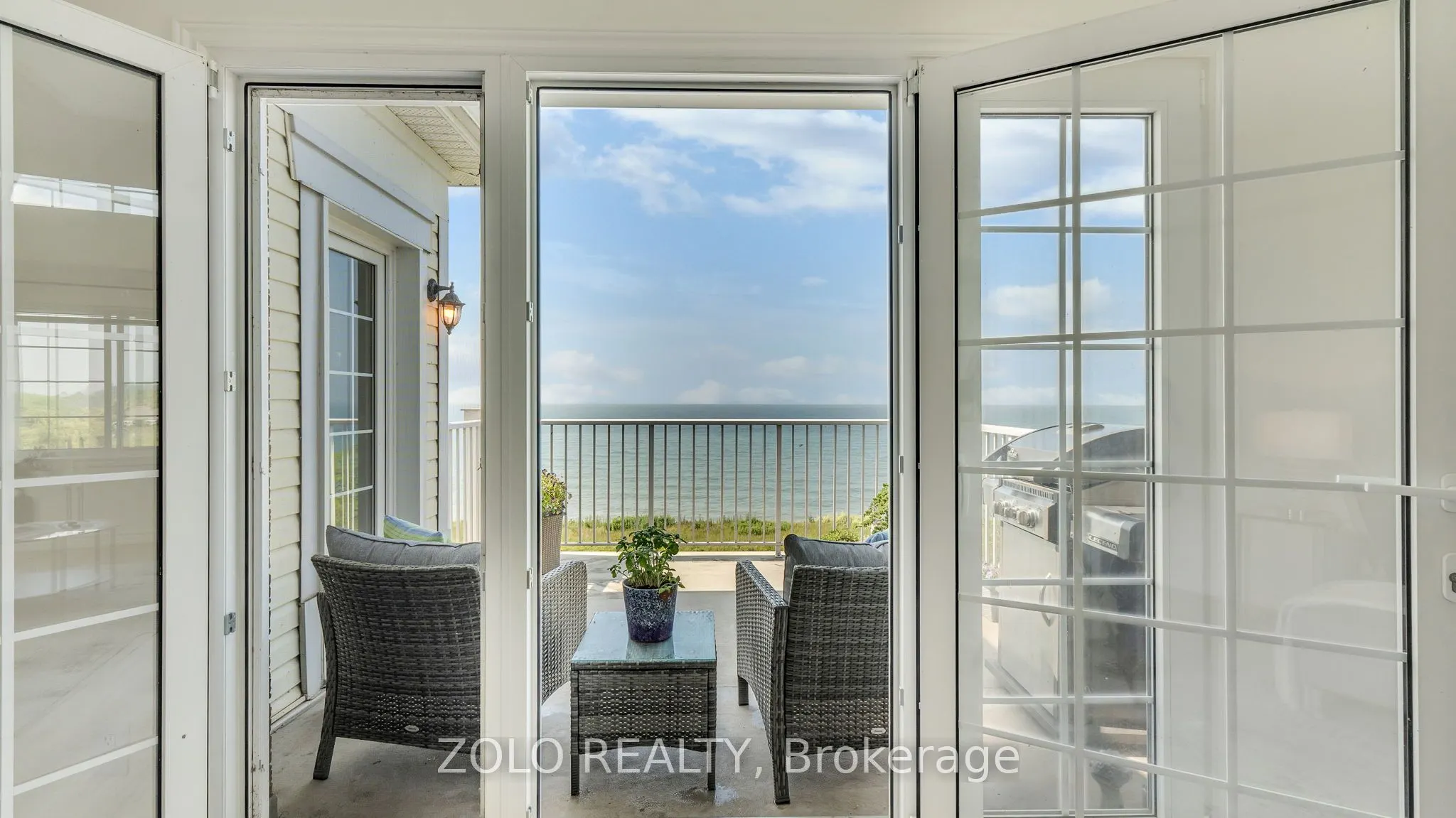 395 Lakebreeze Drive, #301