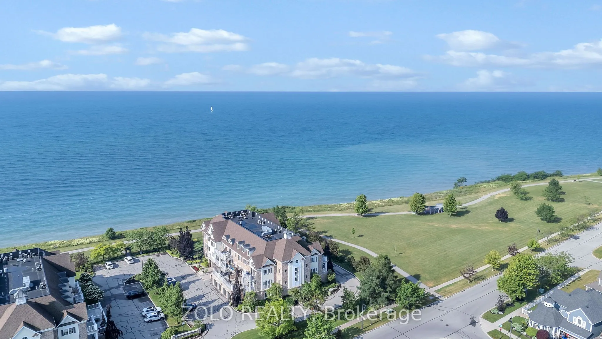 395 Lakebreeze Drive, #301