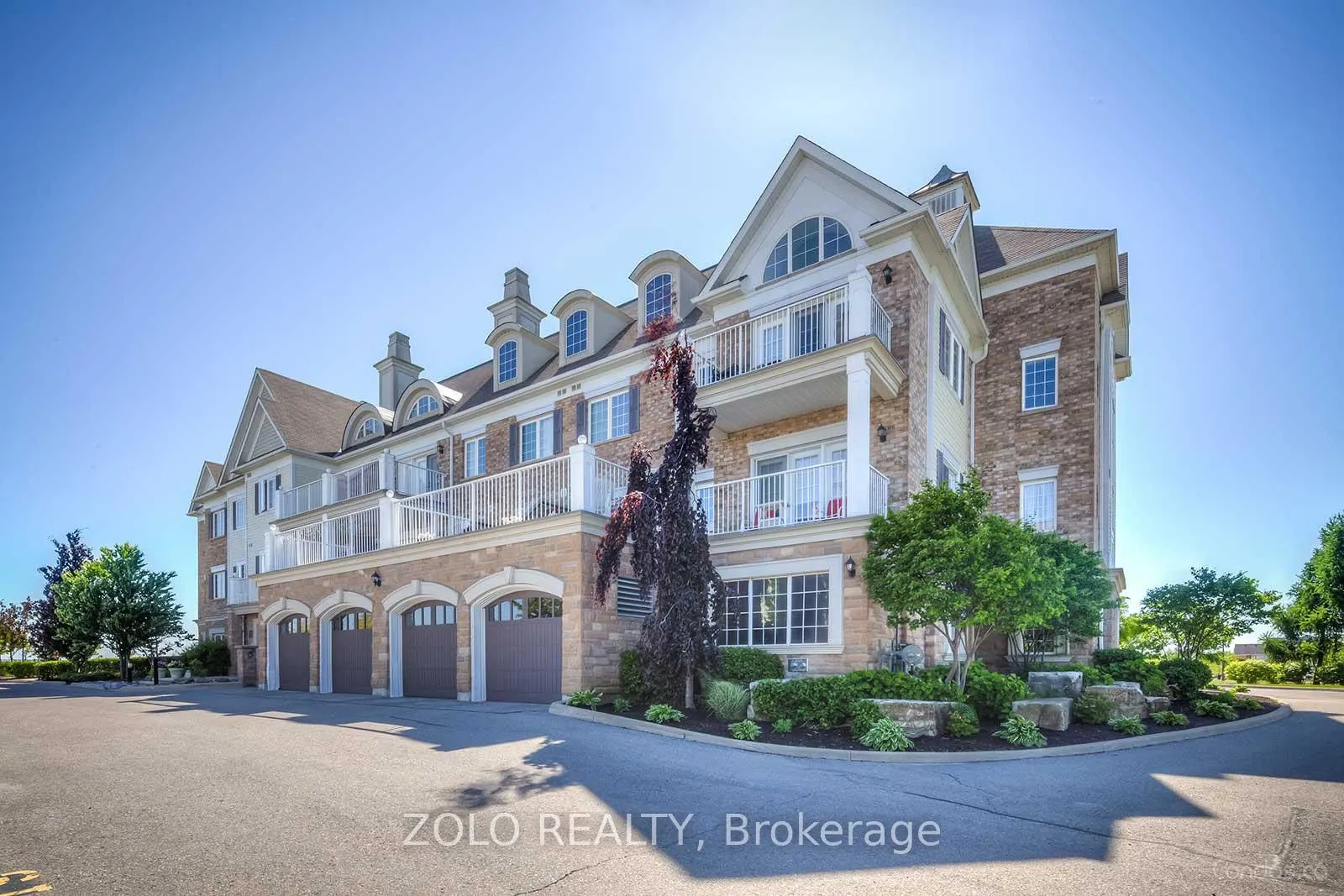 395 Lakebreeze Drive, #301