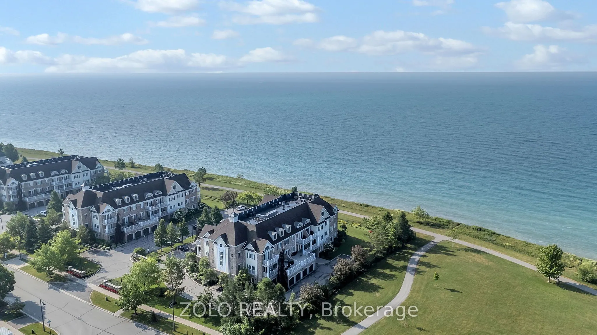 395 Lakebreeze Drive, #301