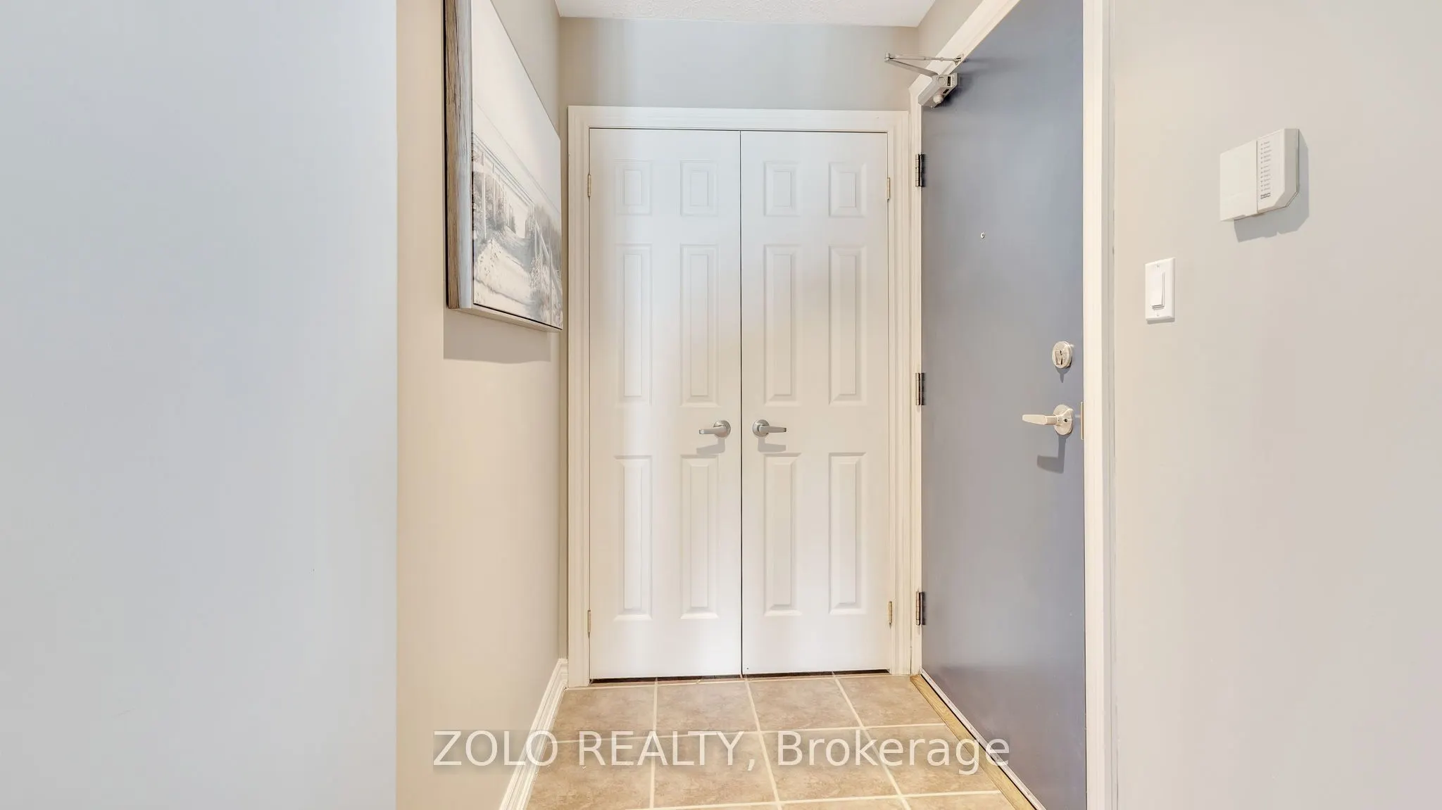 395 Lakebreeze Drive, #301