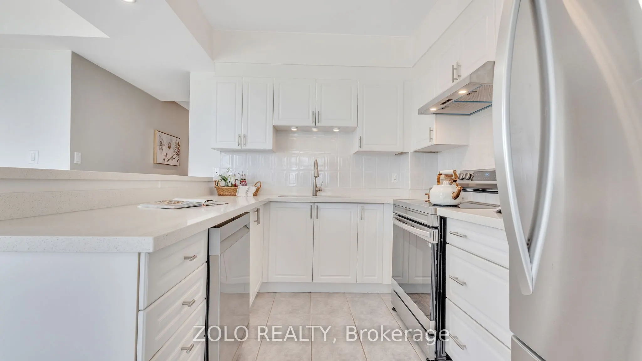 395 Lakebreeze Drive, #301