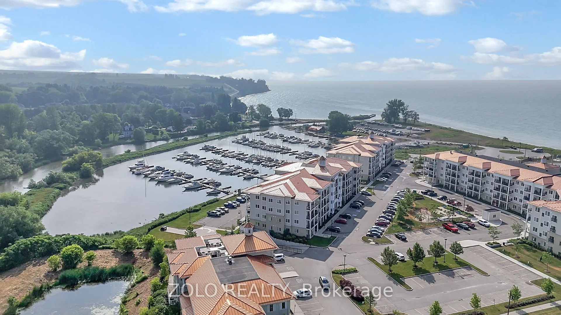 395 Lakebreeze Drive, #301