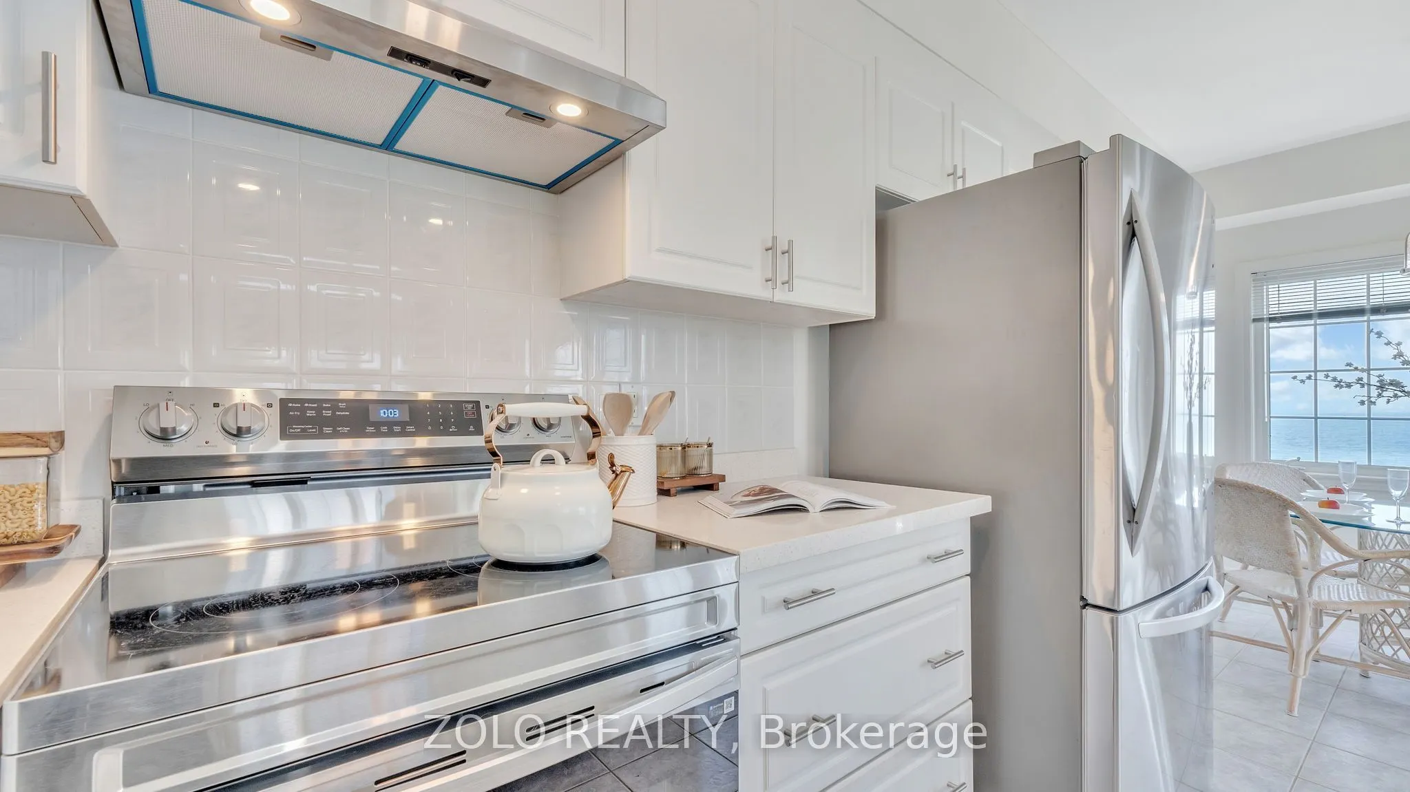 395 Lakebreeze Drive, #301