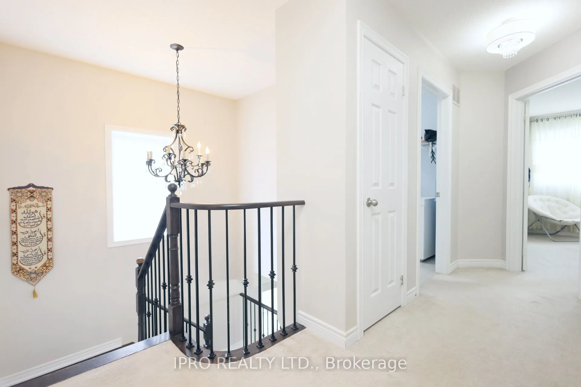 84 Courtney Street