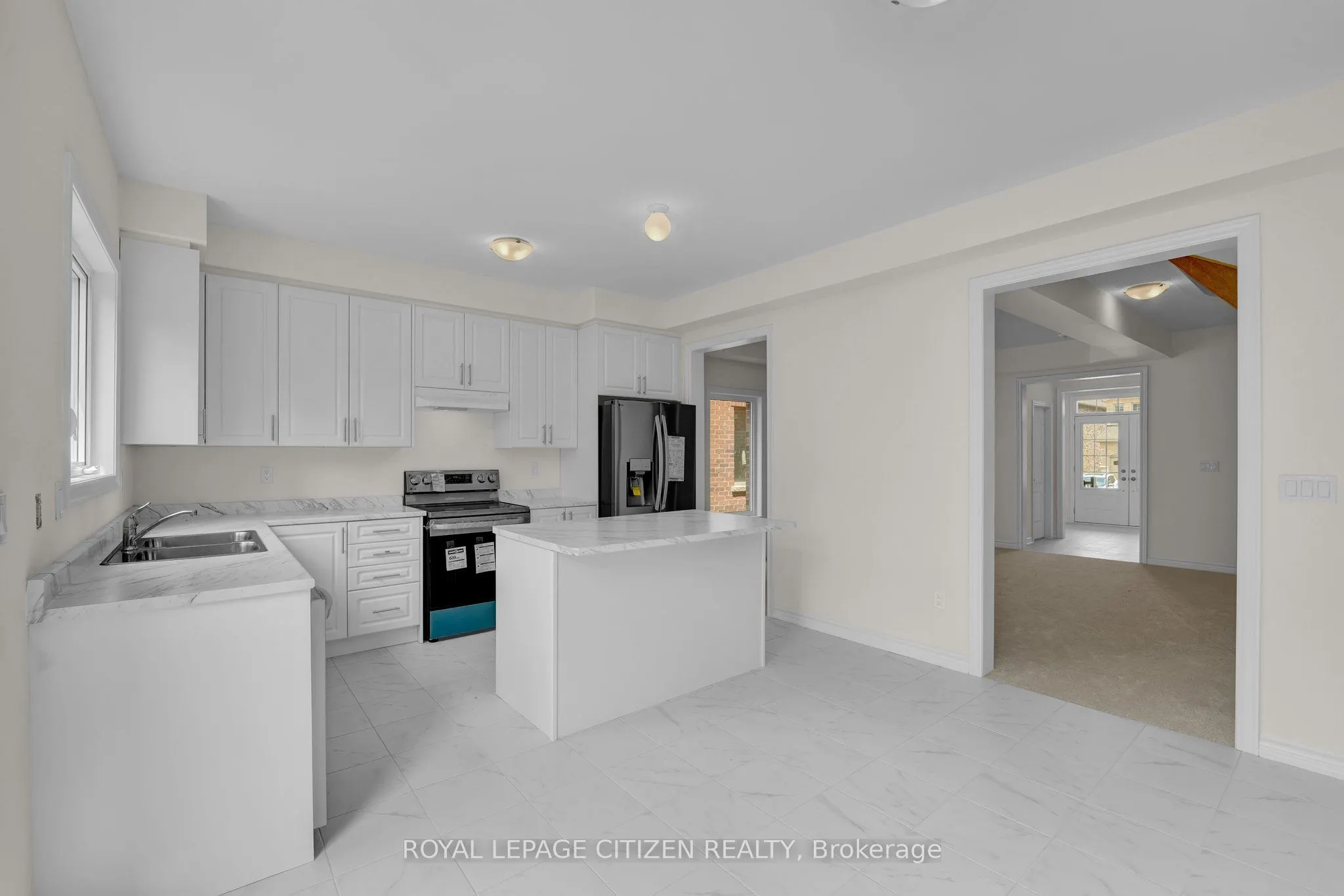 98 North Garden Boulevard W