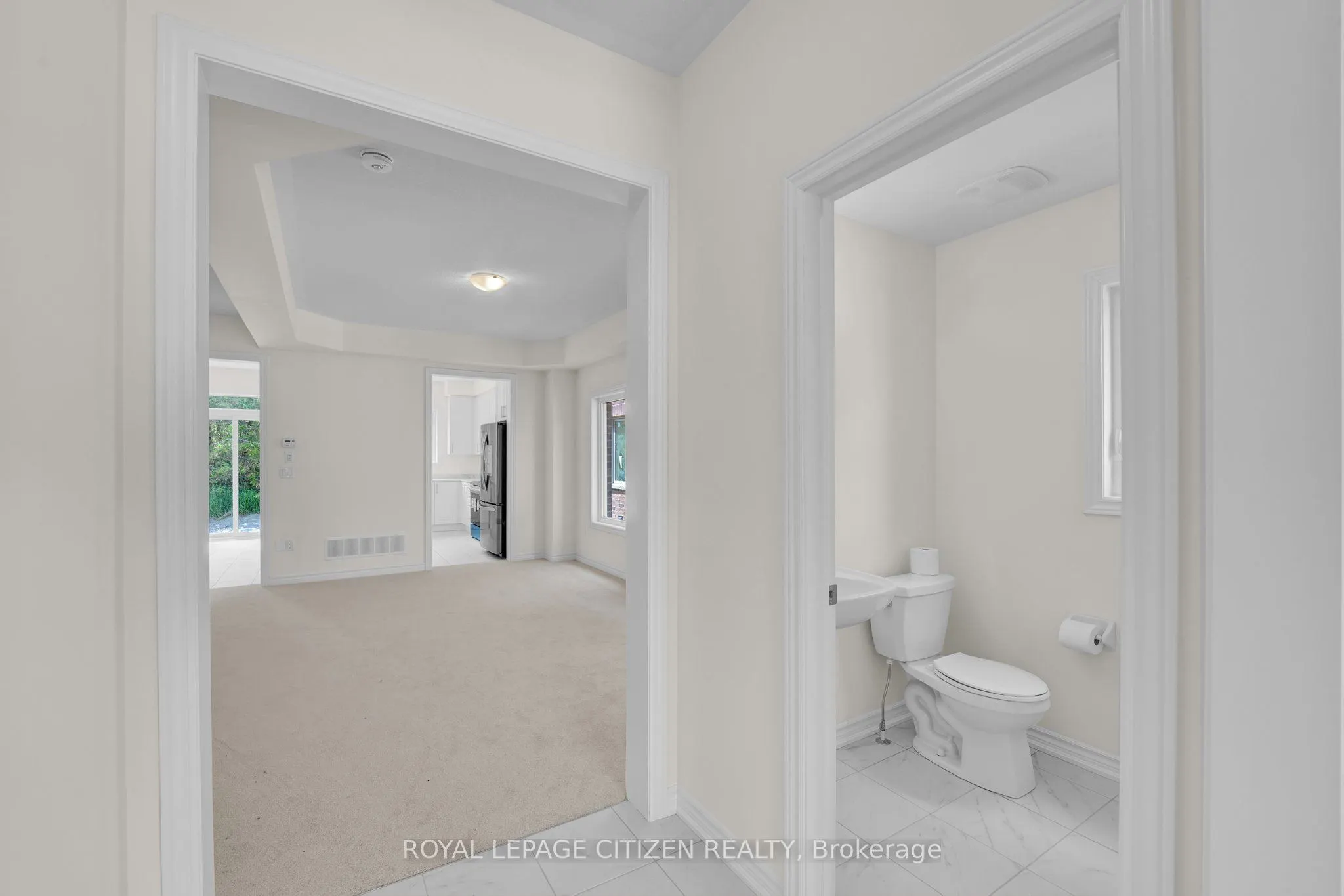 98 North Garden Boulevard W
