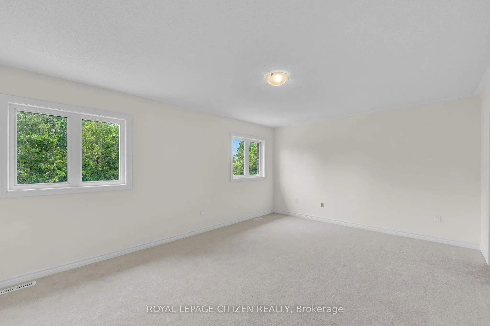 98 North Garden Boulevard W