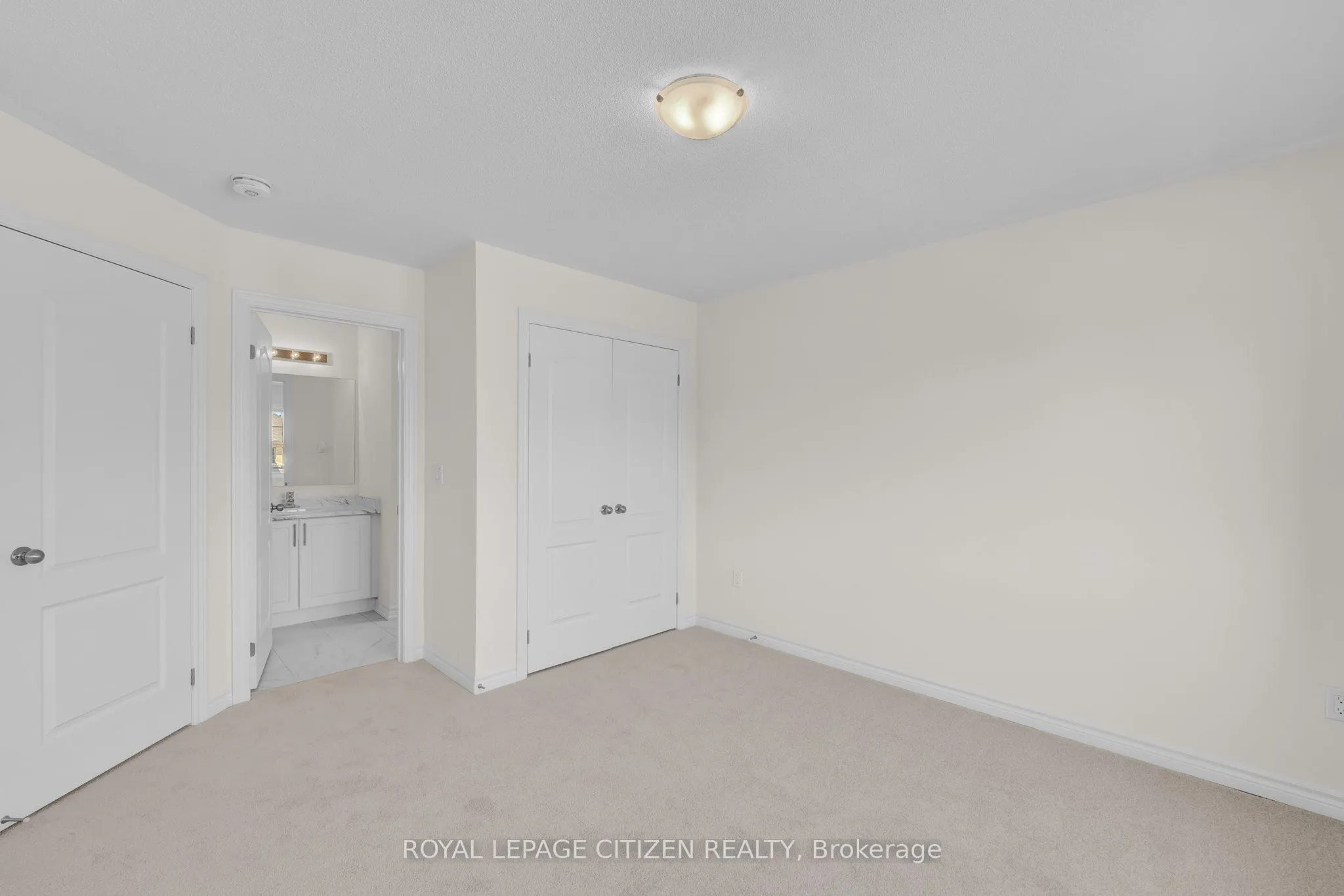 98 North Garden Boulevard W