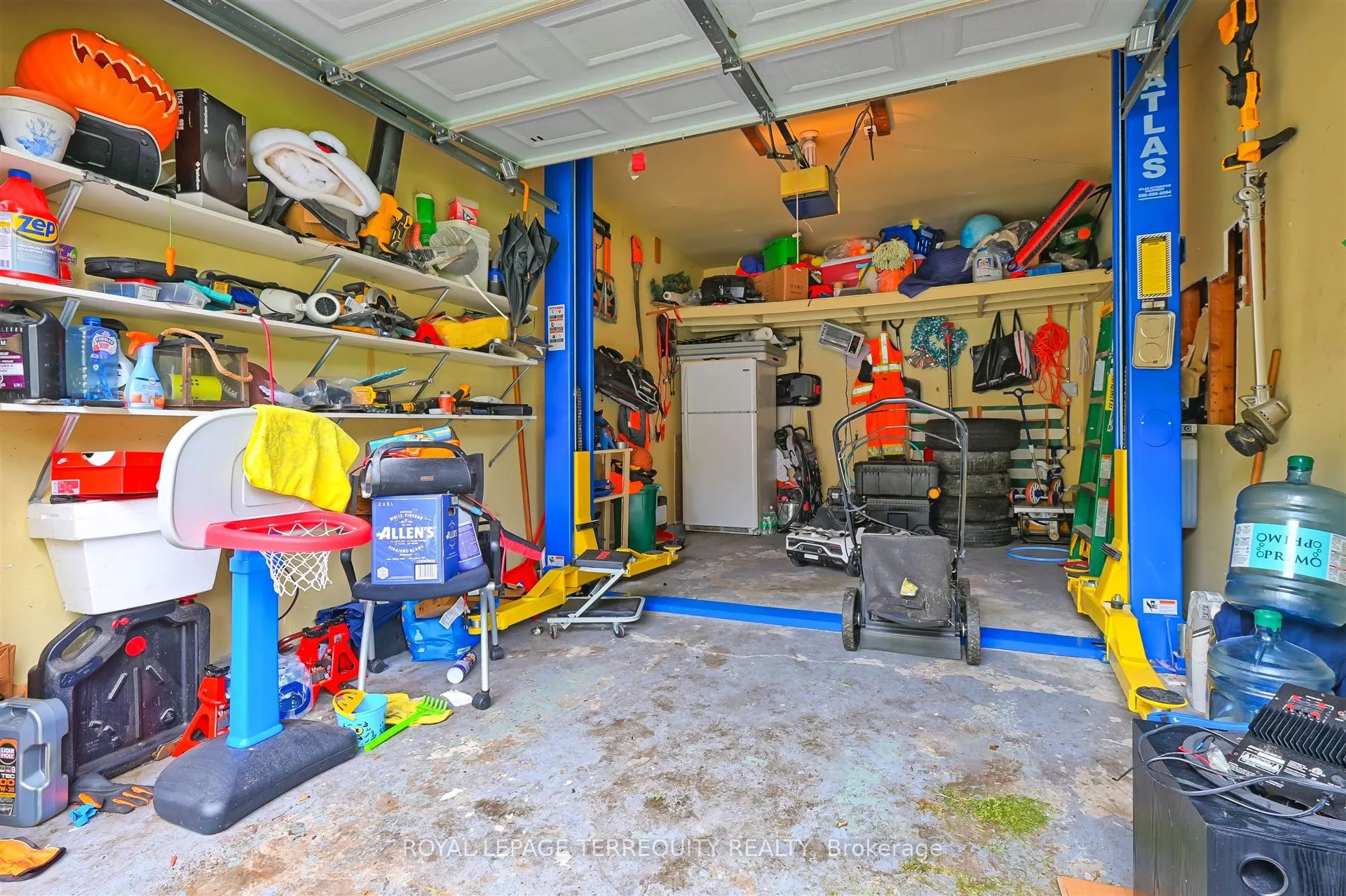 1170 Trillium Court
