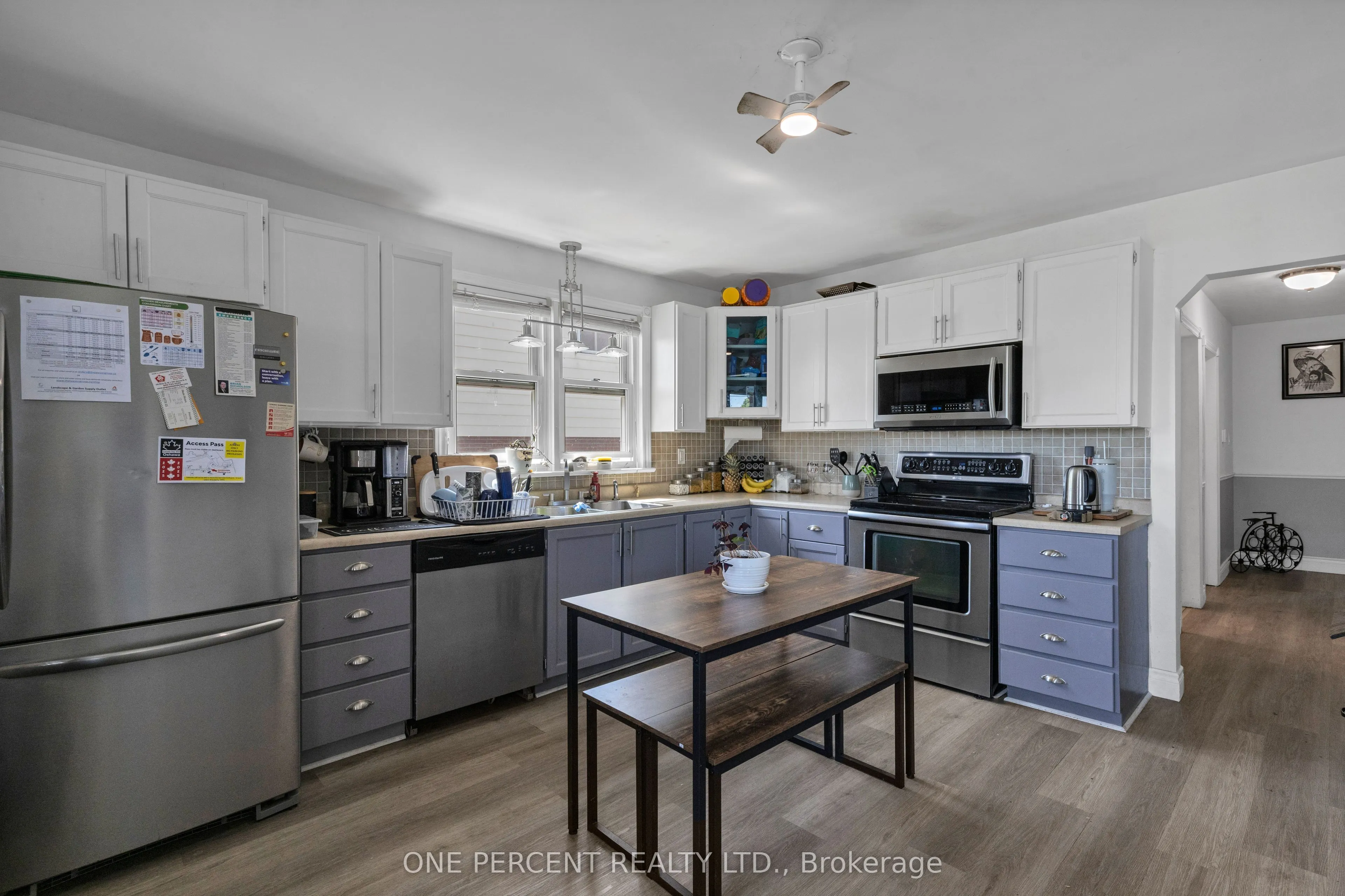 1428 Simcoe Street S