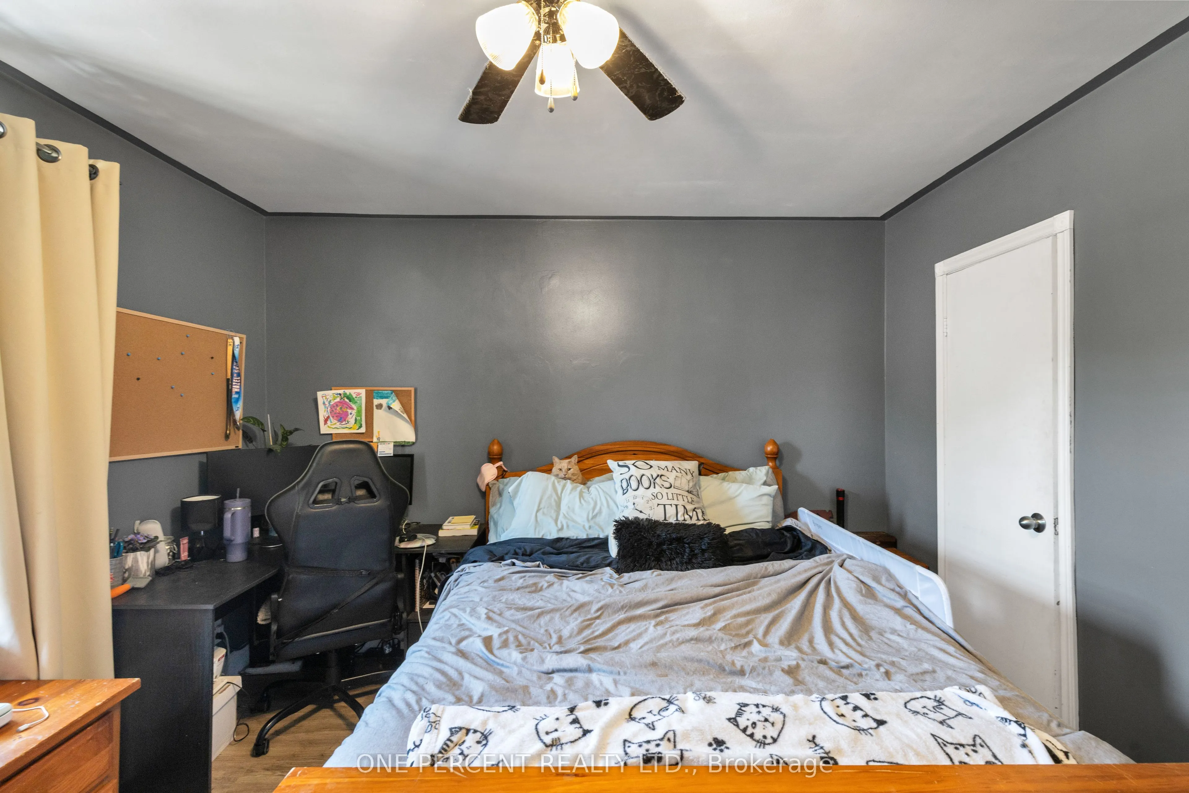 1428 Simcoe Street S