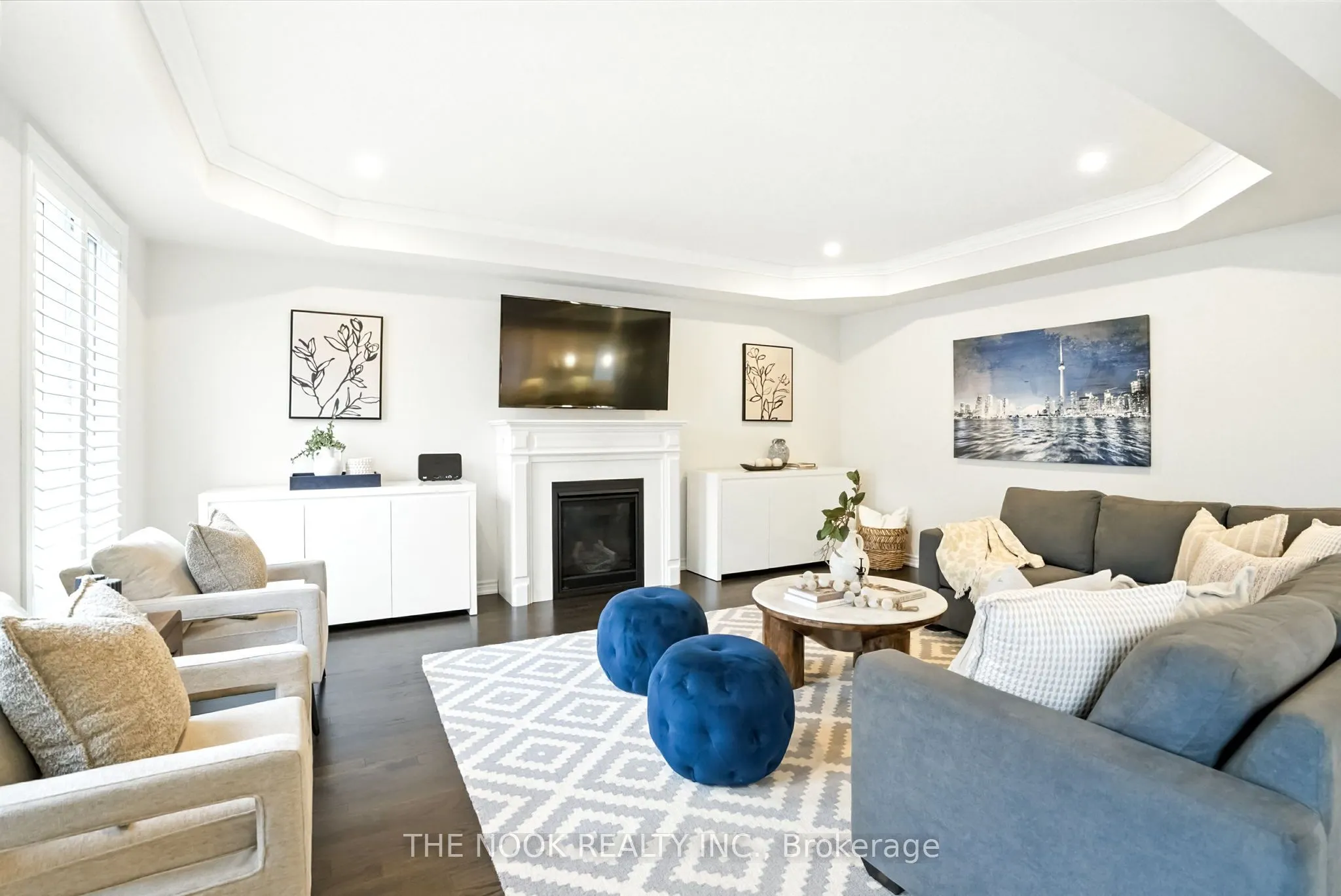 207 Crombie Street