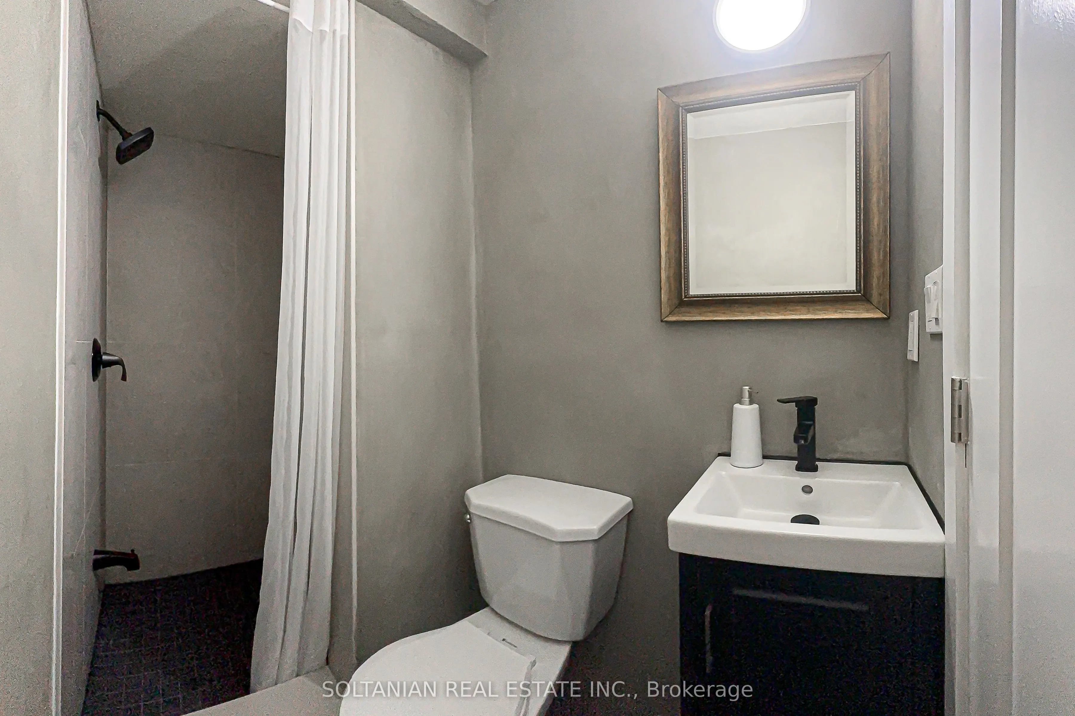 21 Pretoria Avenue