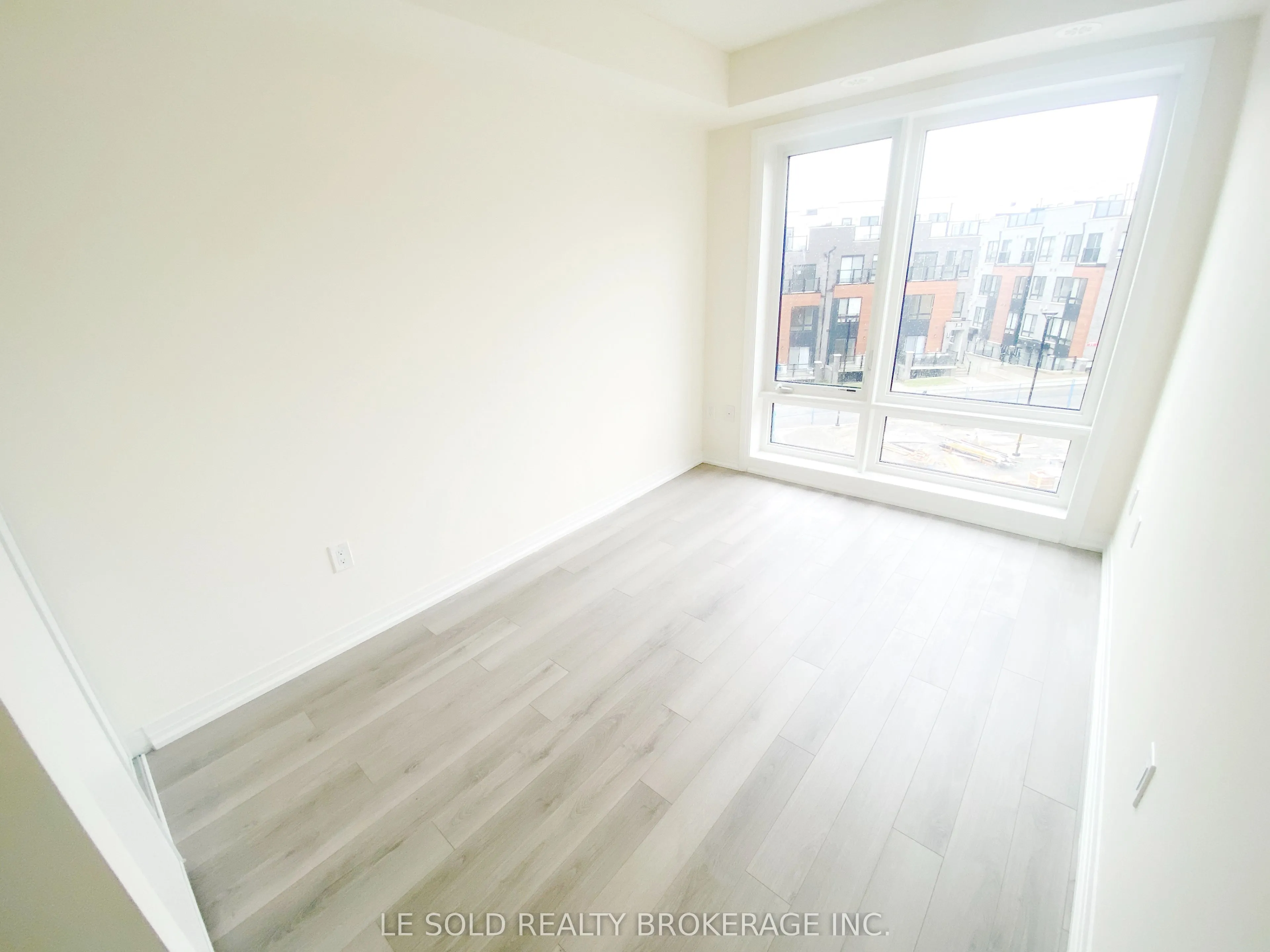 145 Tapscott Road, #32