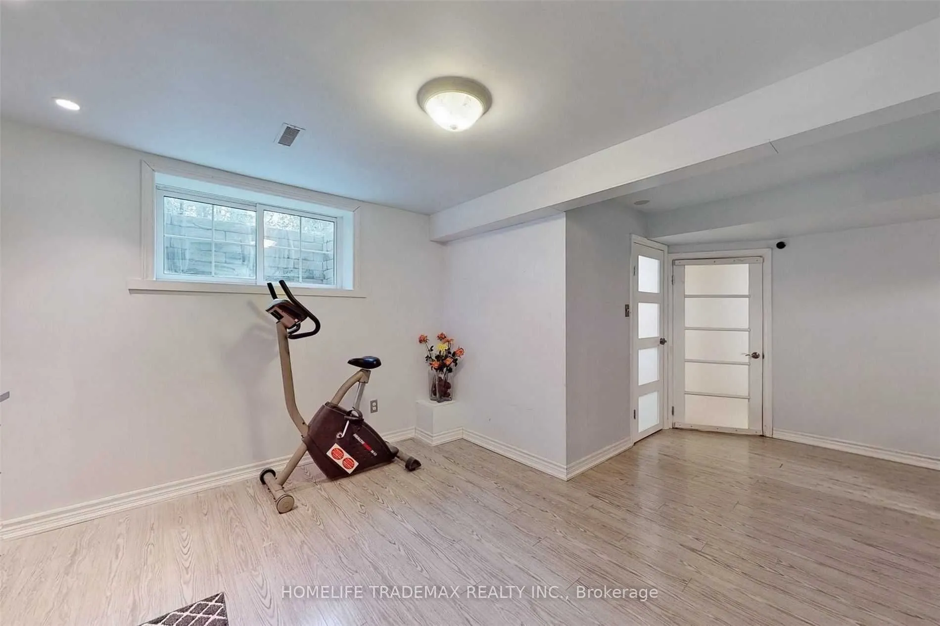 22 Renfield Crescent