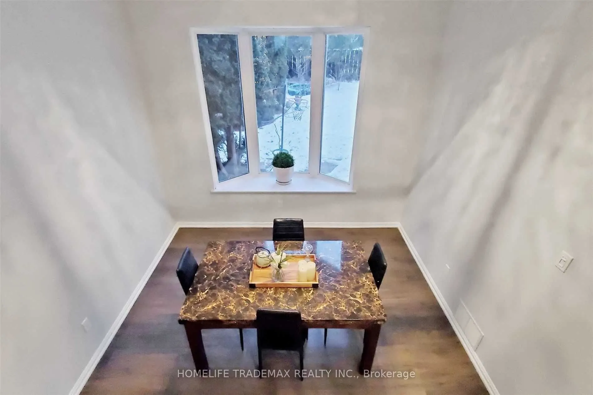 22 Renfield Crescent
