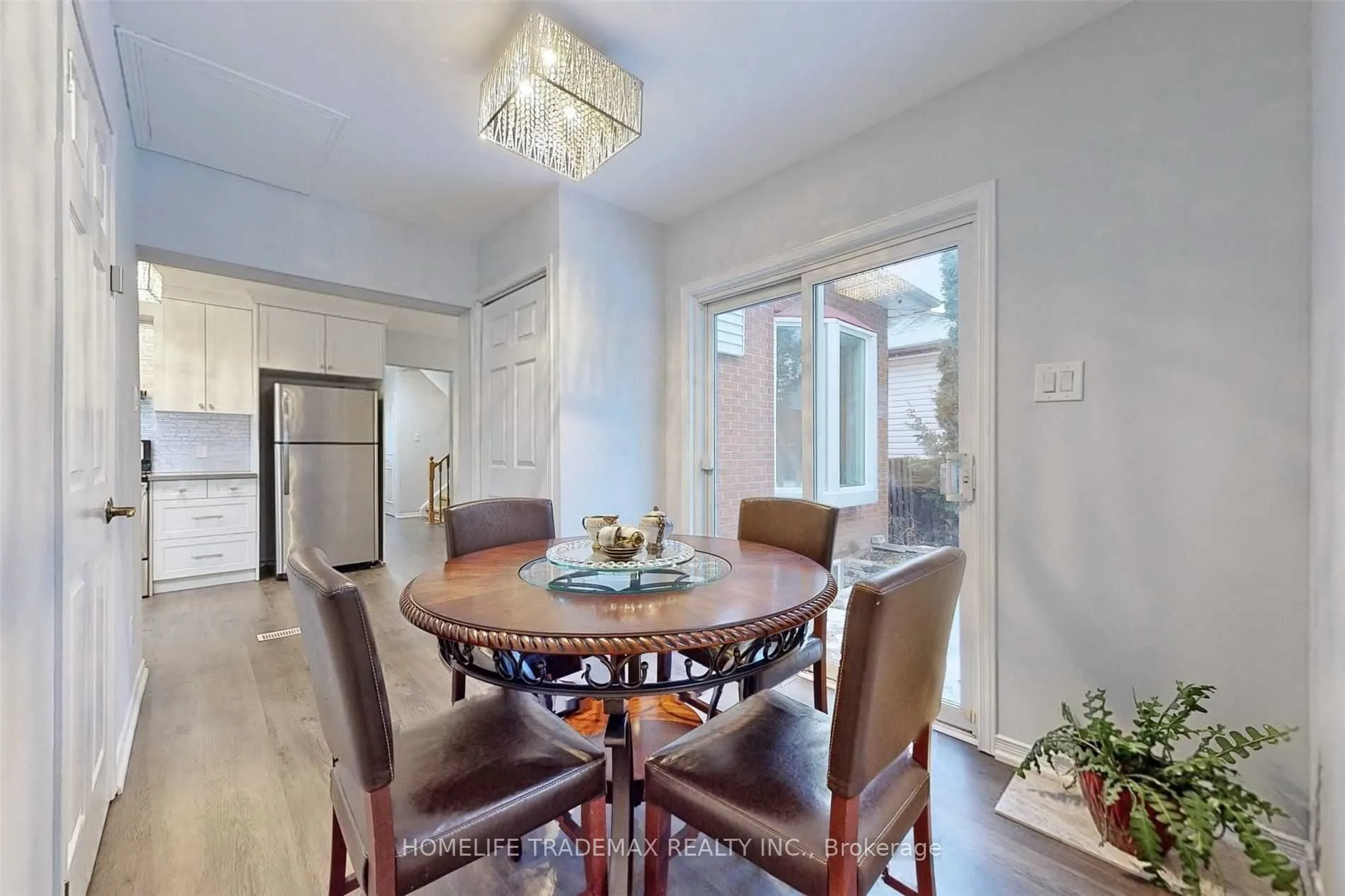 22 Renfield Crescent