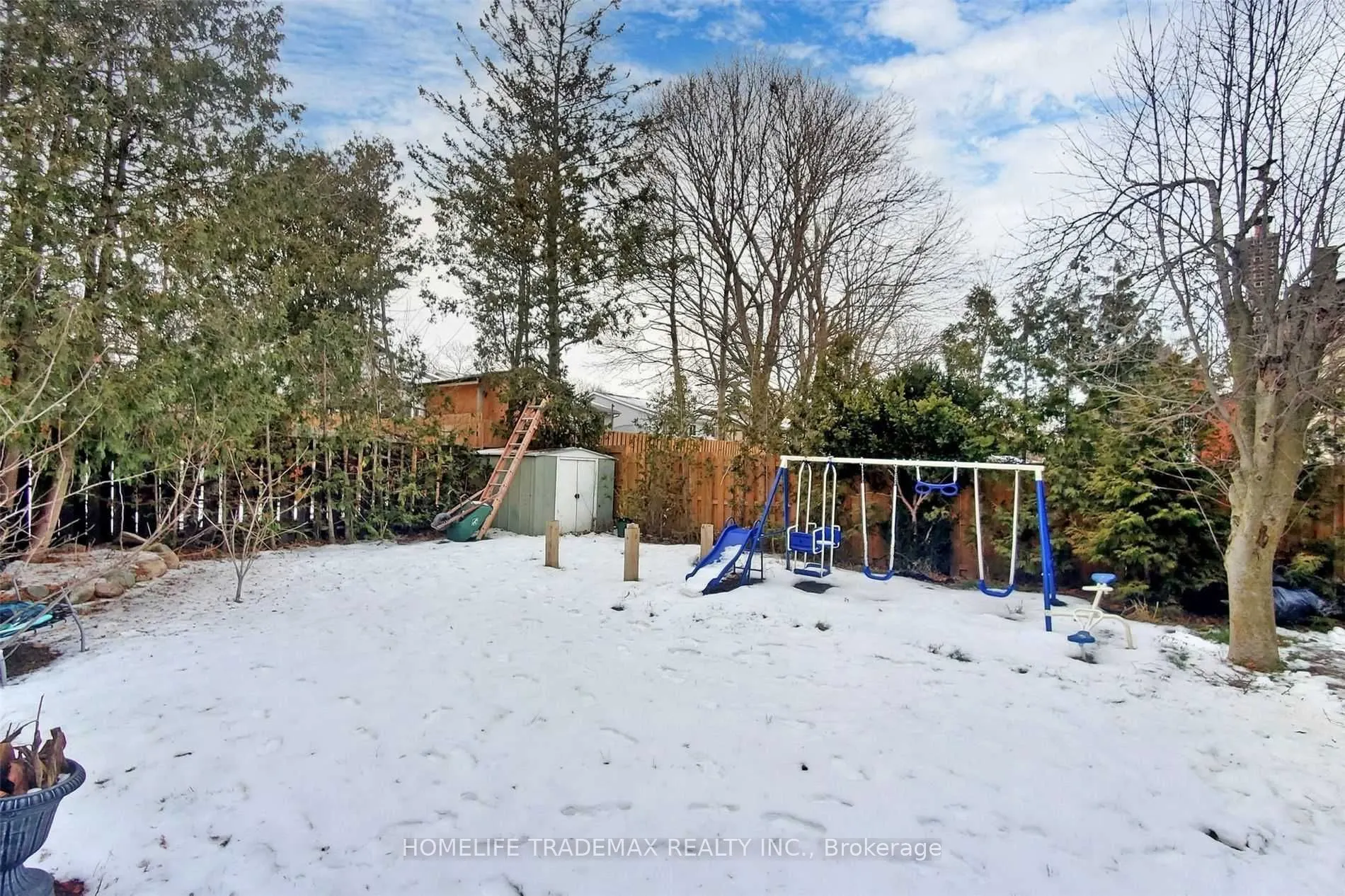 22 Renfield Crescent