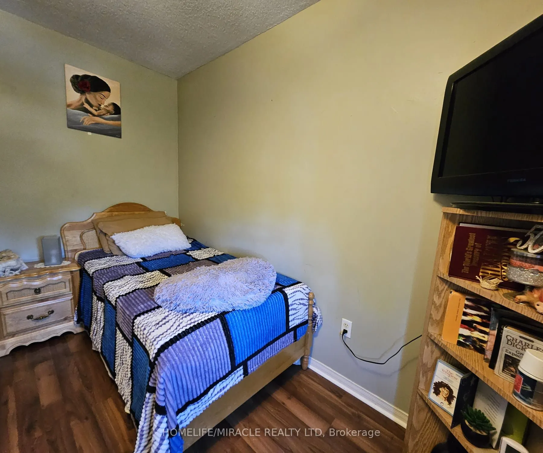 57 Hedge End Road, #8