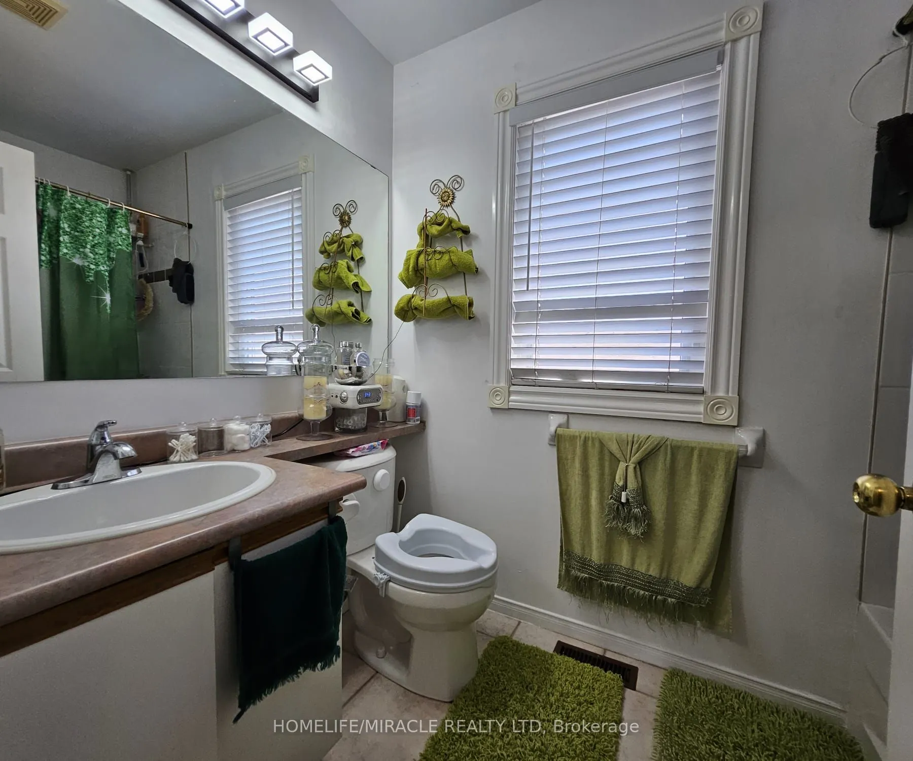 57 Hedge End Road, #8