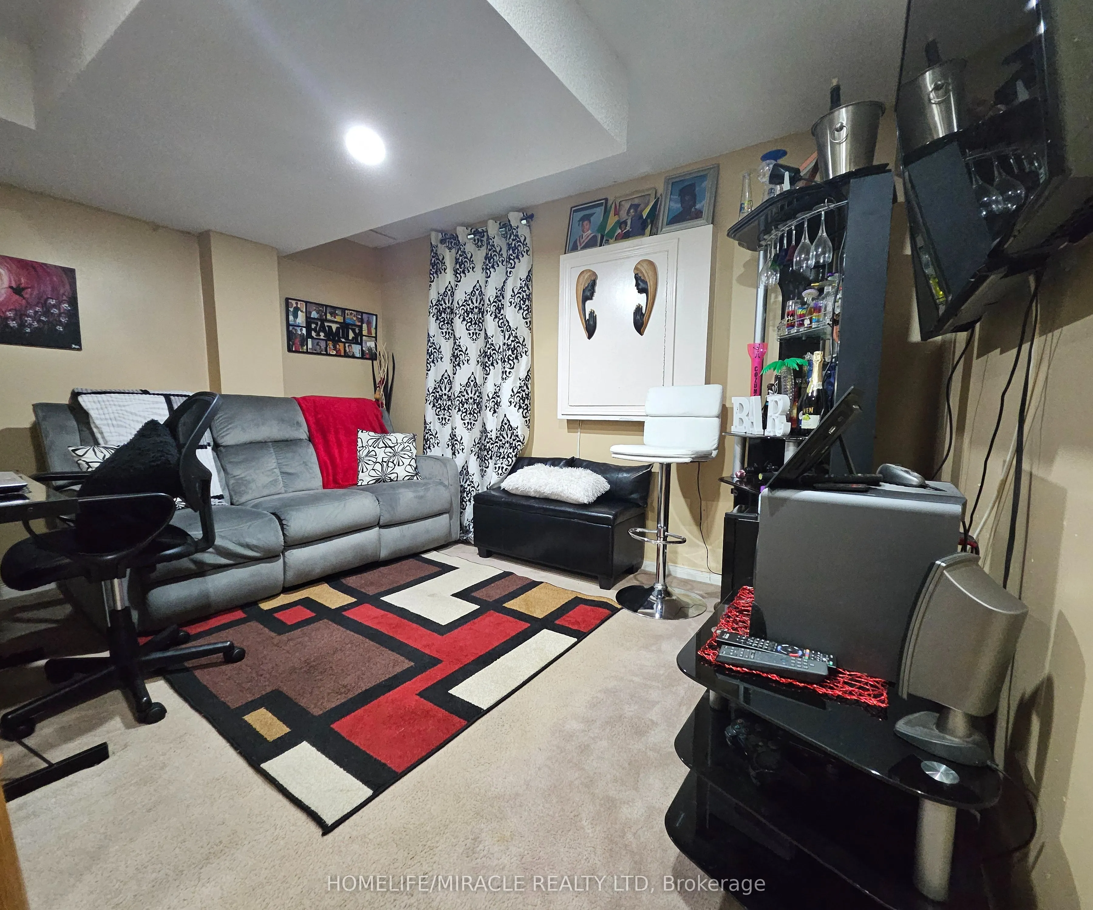 57 Hedge End Road, #8