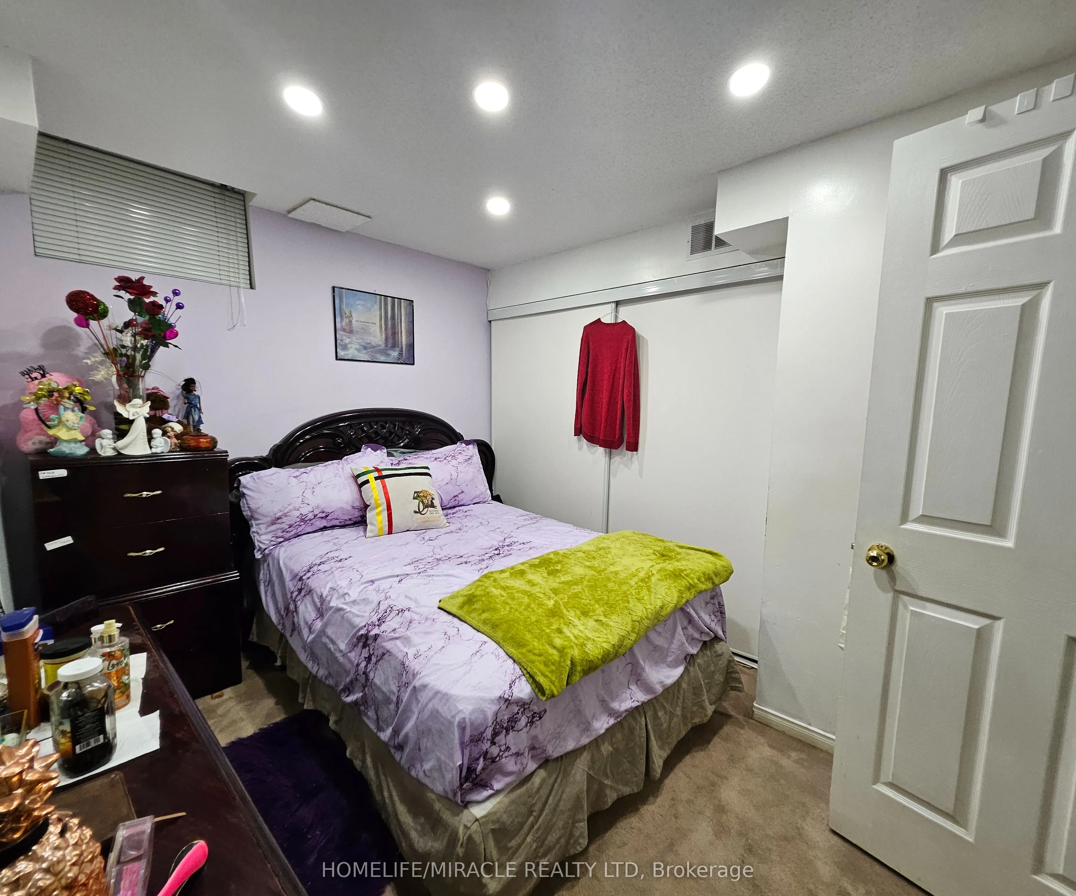 57 Hedge End Road, #8