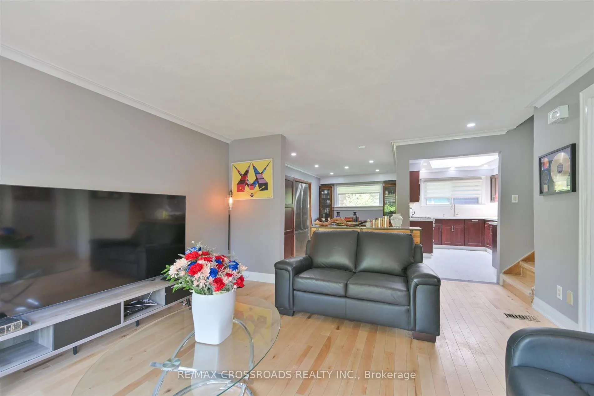 2 Eastpark Boulevard