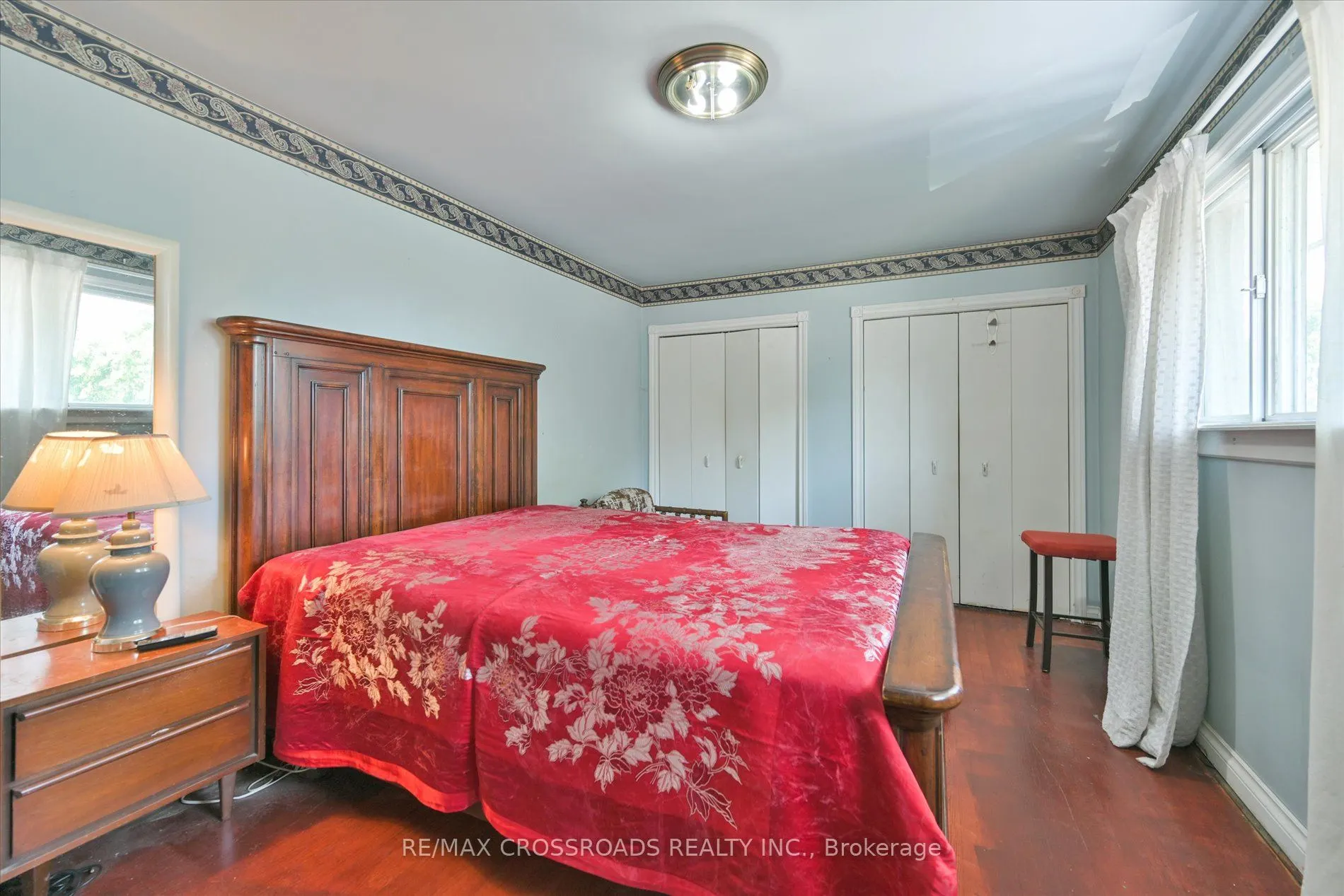 2 Eastpark Boulevard