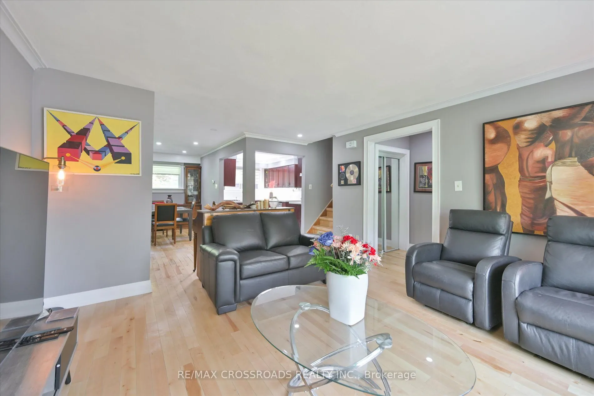 2 Eastpark Boulevard