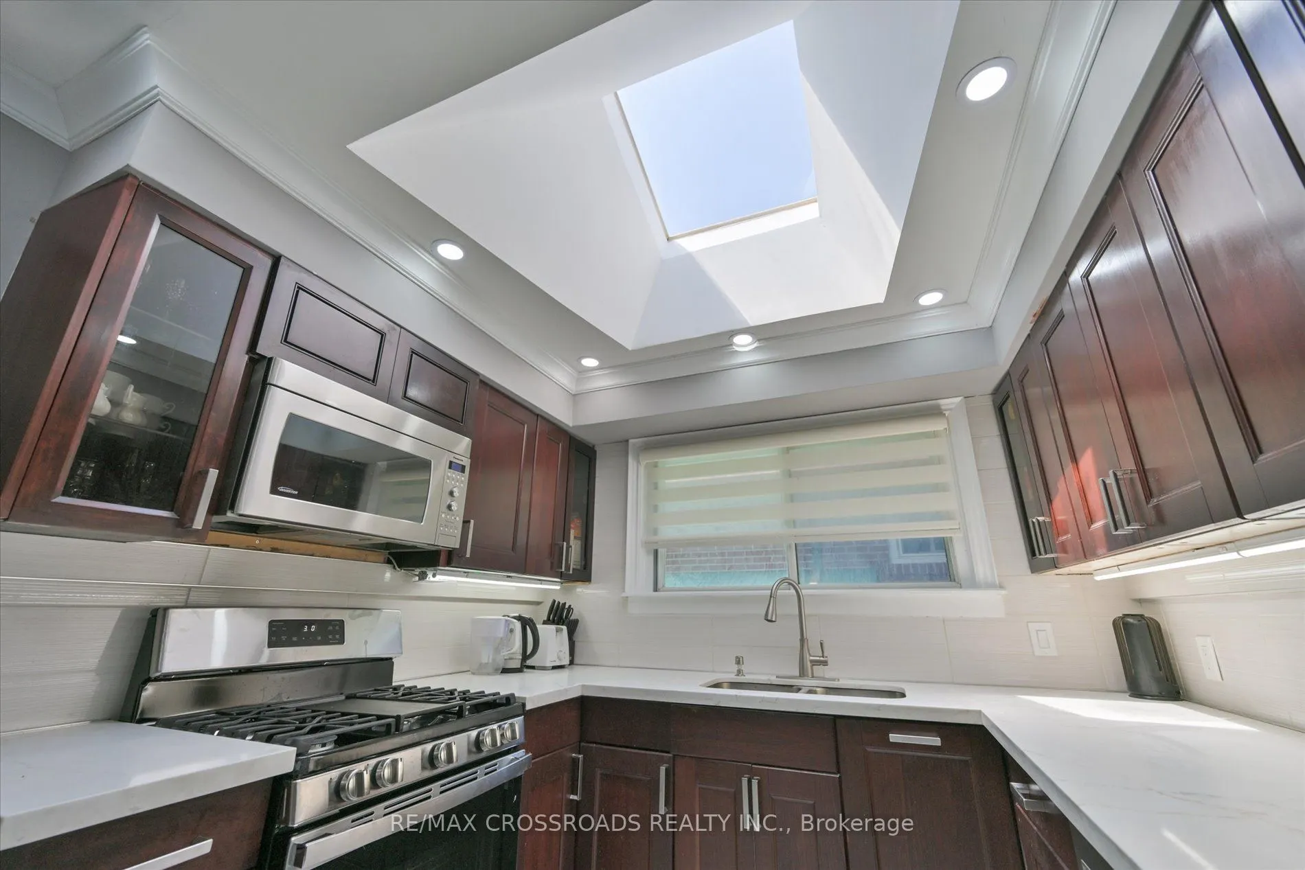 2 Eastpark Boulevard