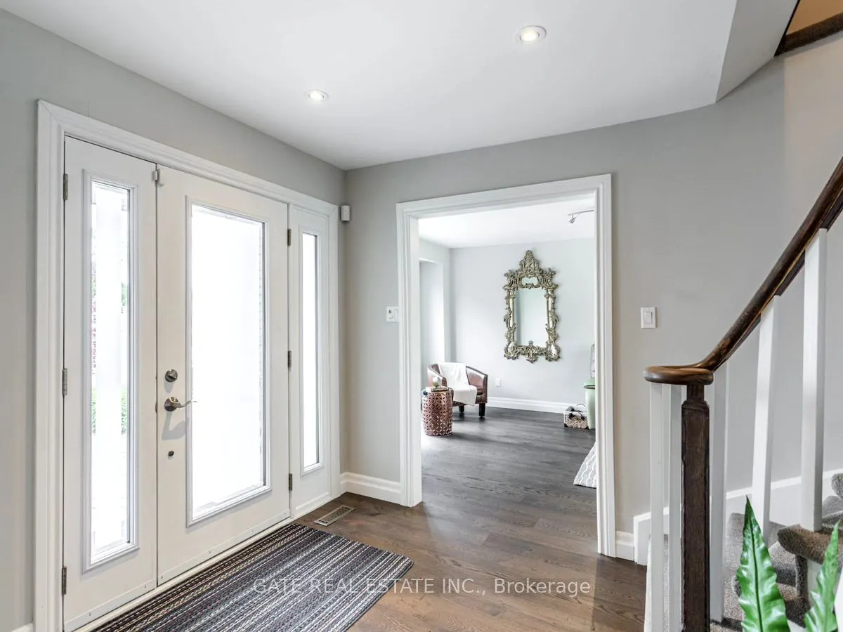 535 Broadgreen Street