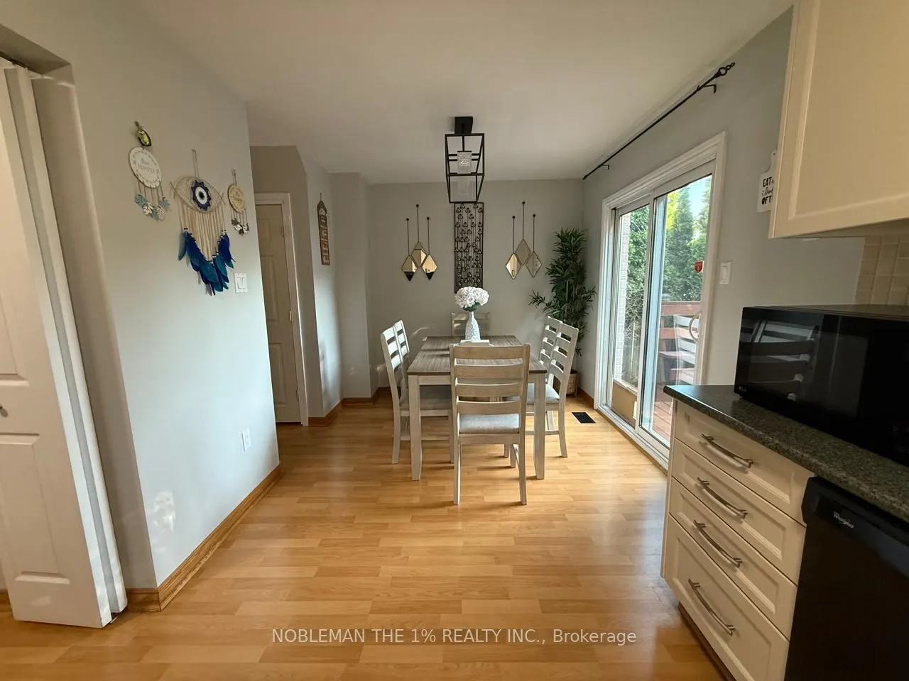 8 Inglis Avenue