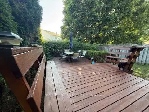 8 Inglis Avenue
