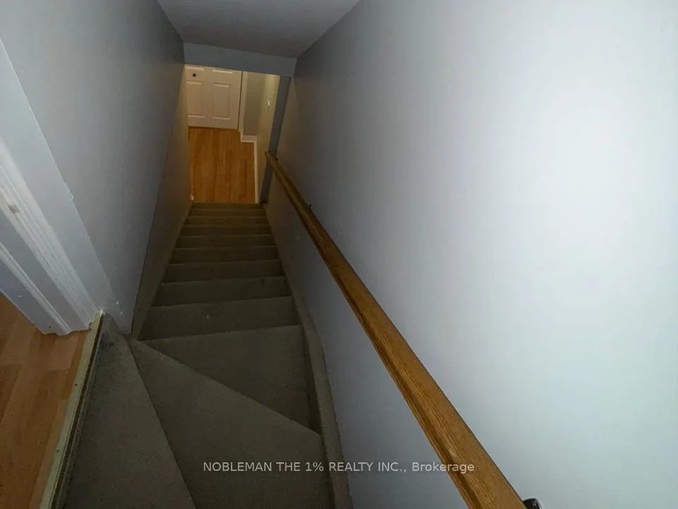 8 Inglis Avenue
