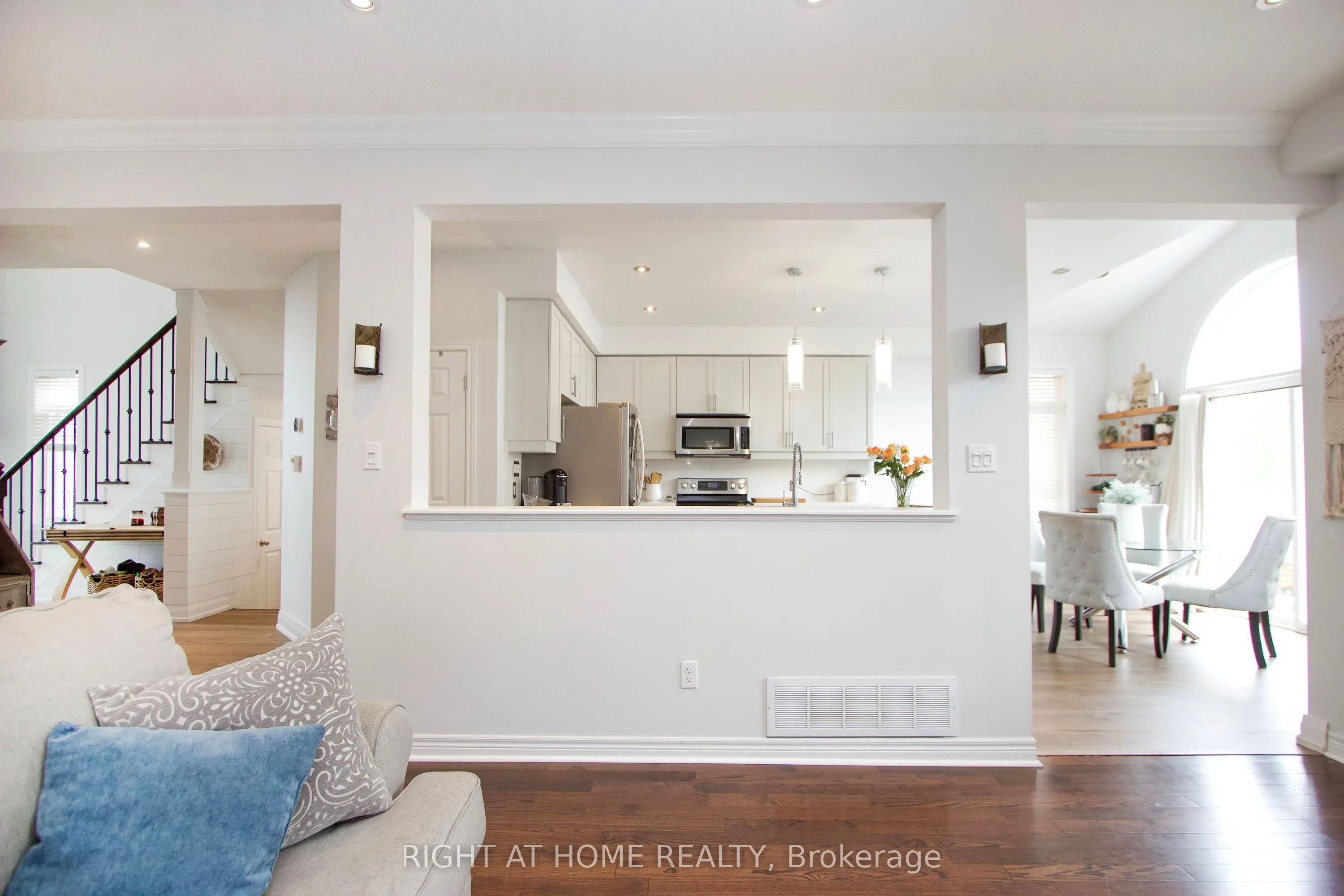 99 Hockley Avenue