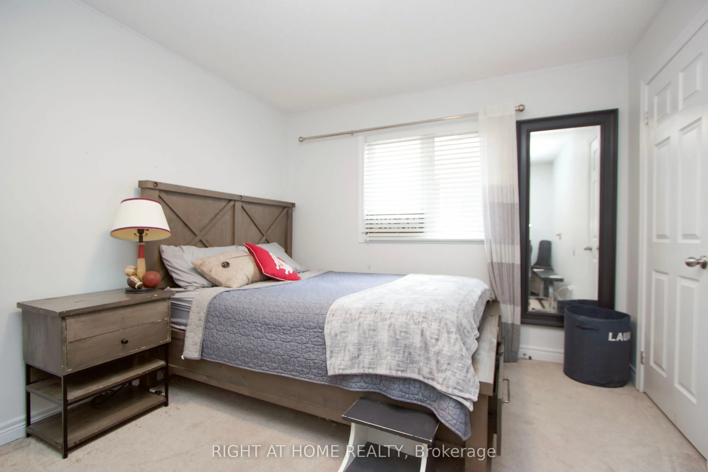 99 Hockley Avenue