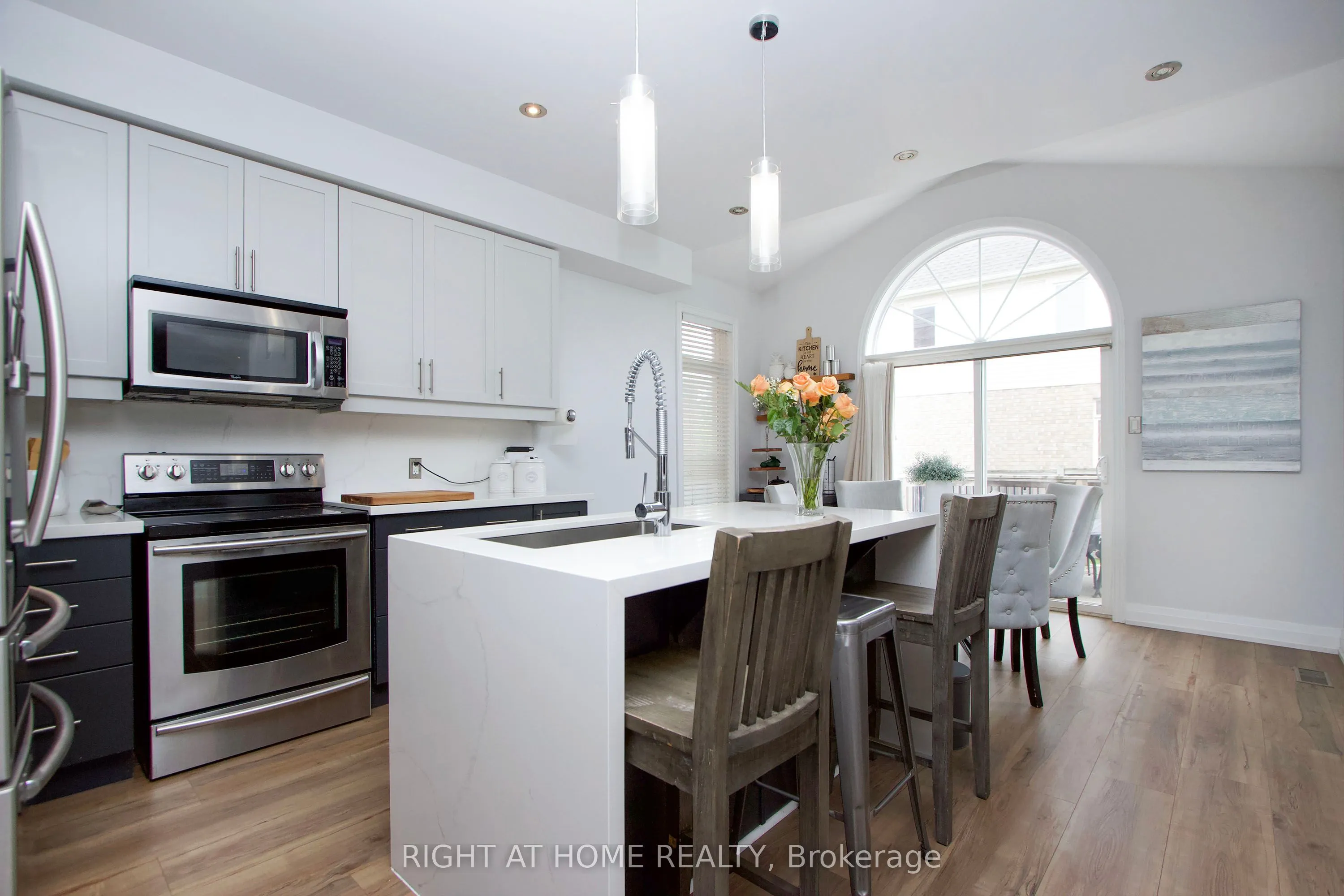 99 Hockley Avenue