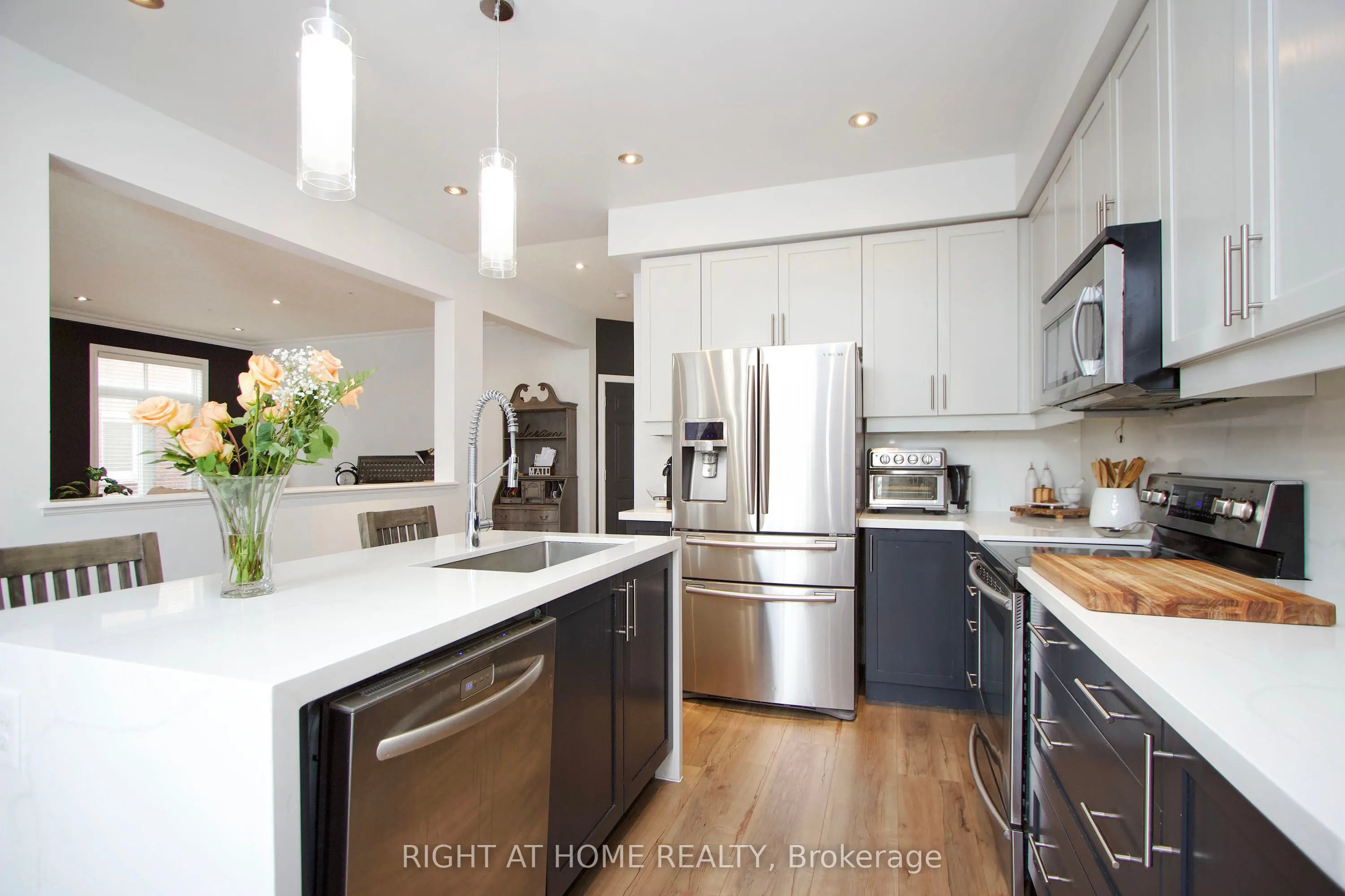 99 Hockley Avenue