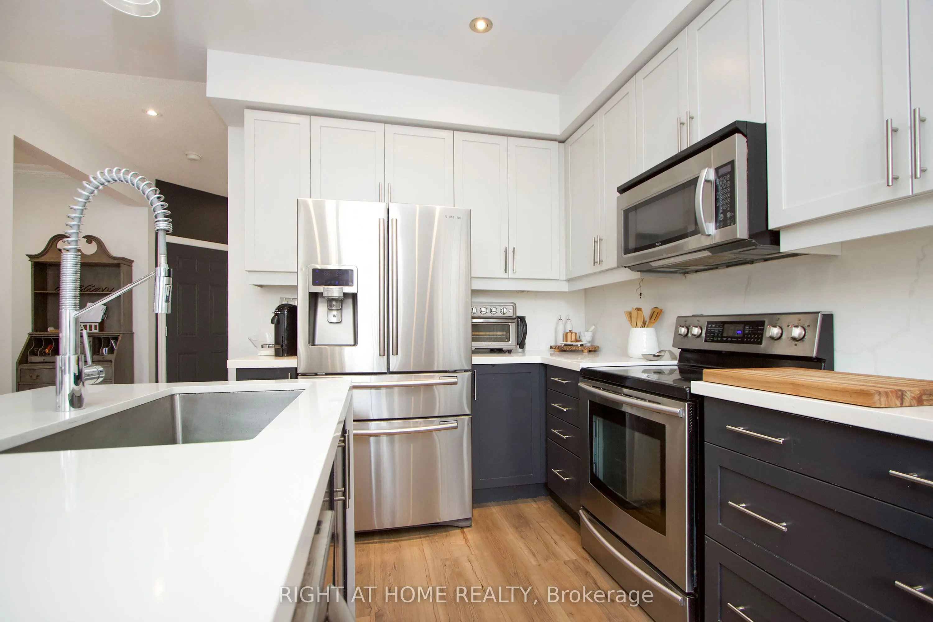 99 Hockley Avenue