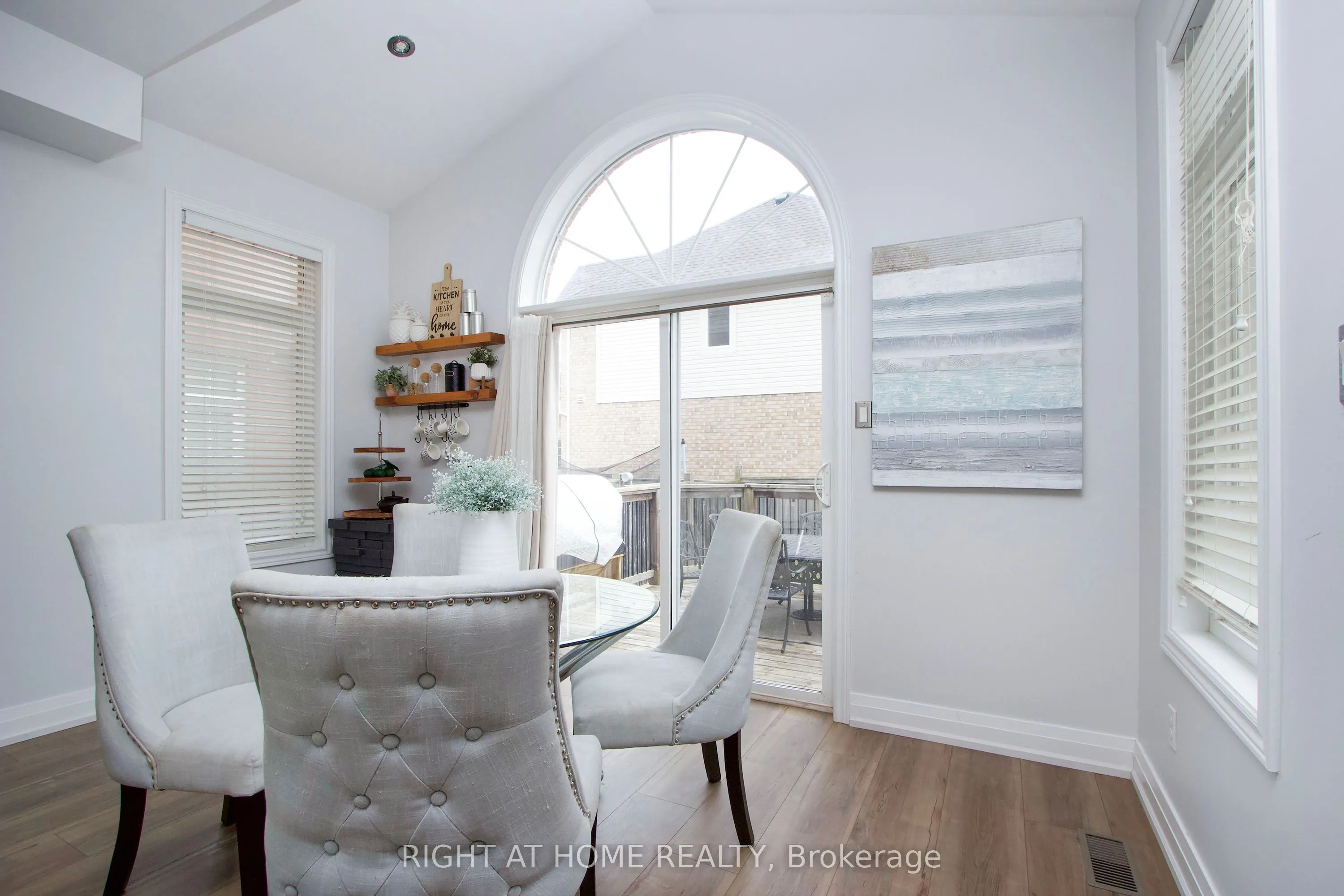 99 Hockley Avenue