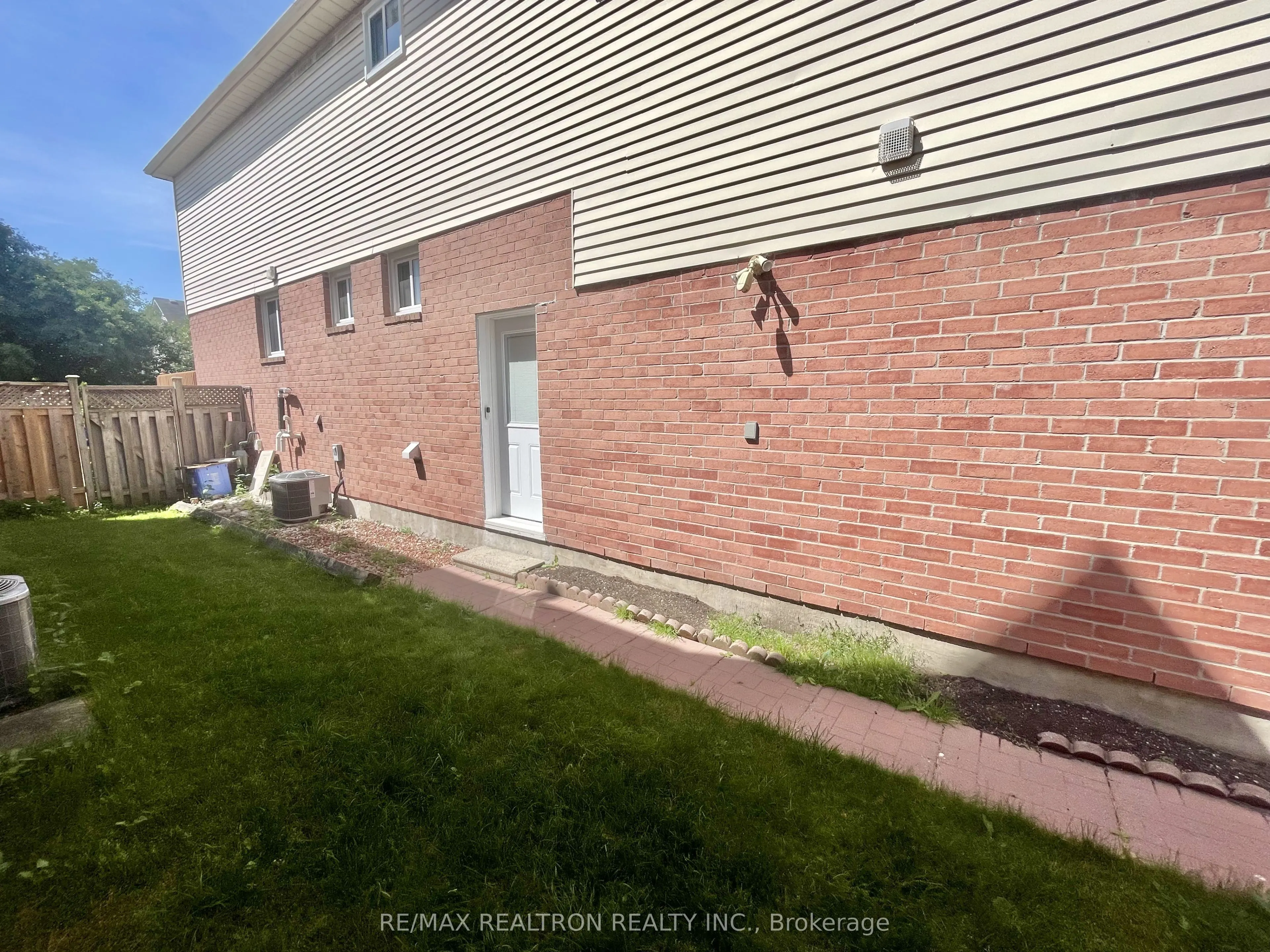 24 Coomer Crescent, #BSMT