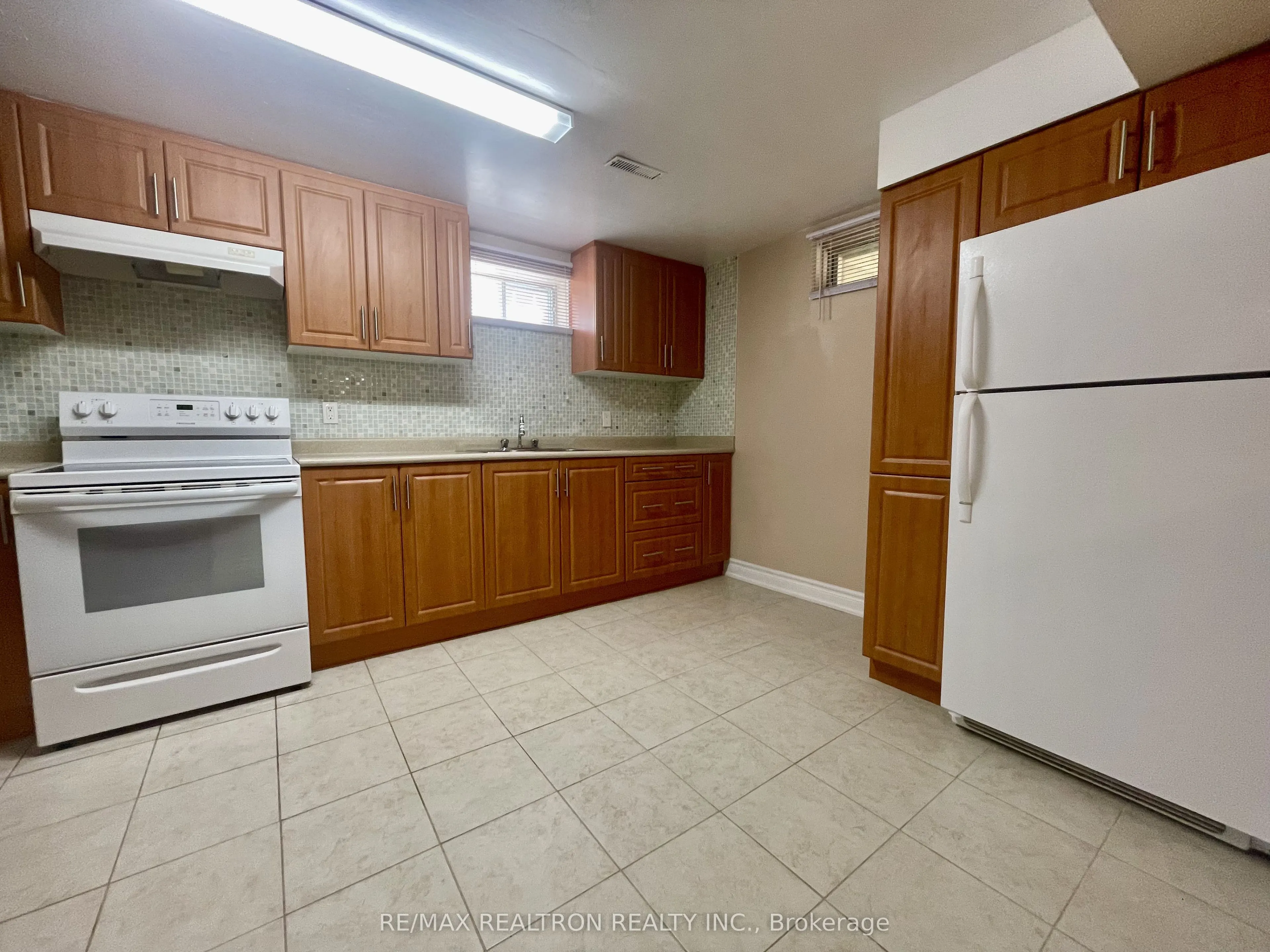 24 Coomer Crescent, #BSMT