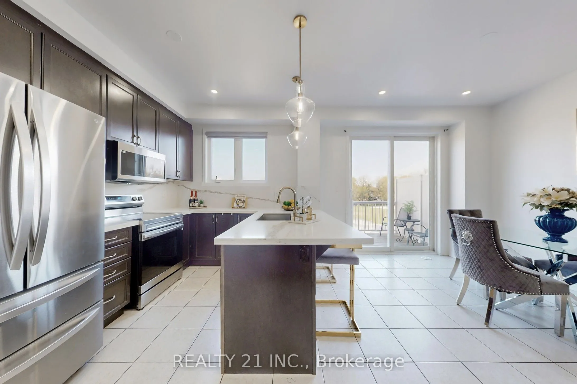 42 Heron Park Pl Place N