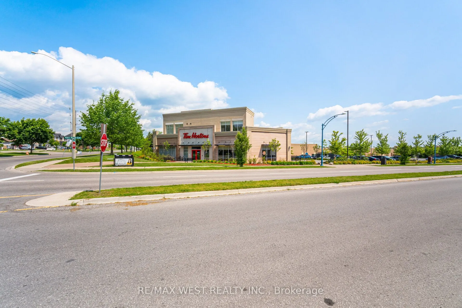 1563 Green Road