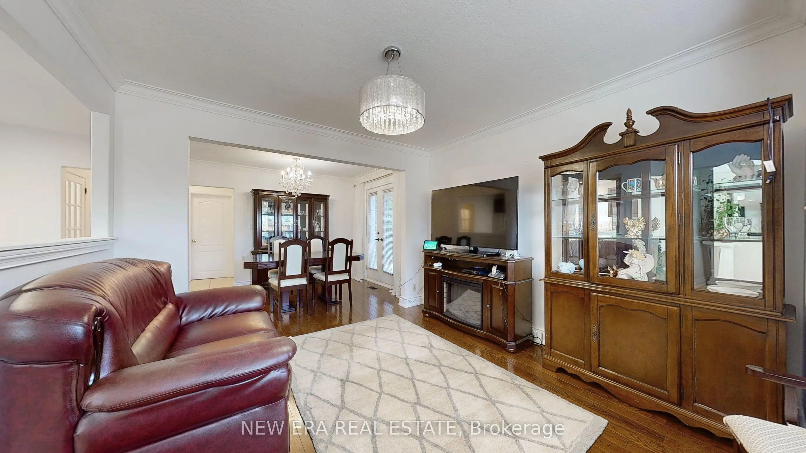 1 Fairbourne Crescent