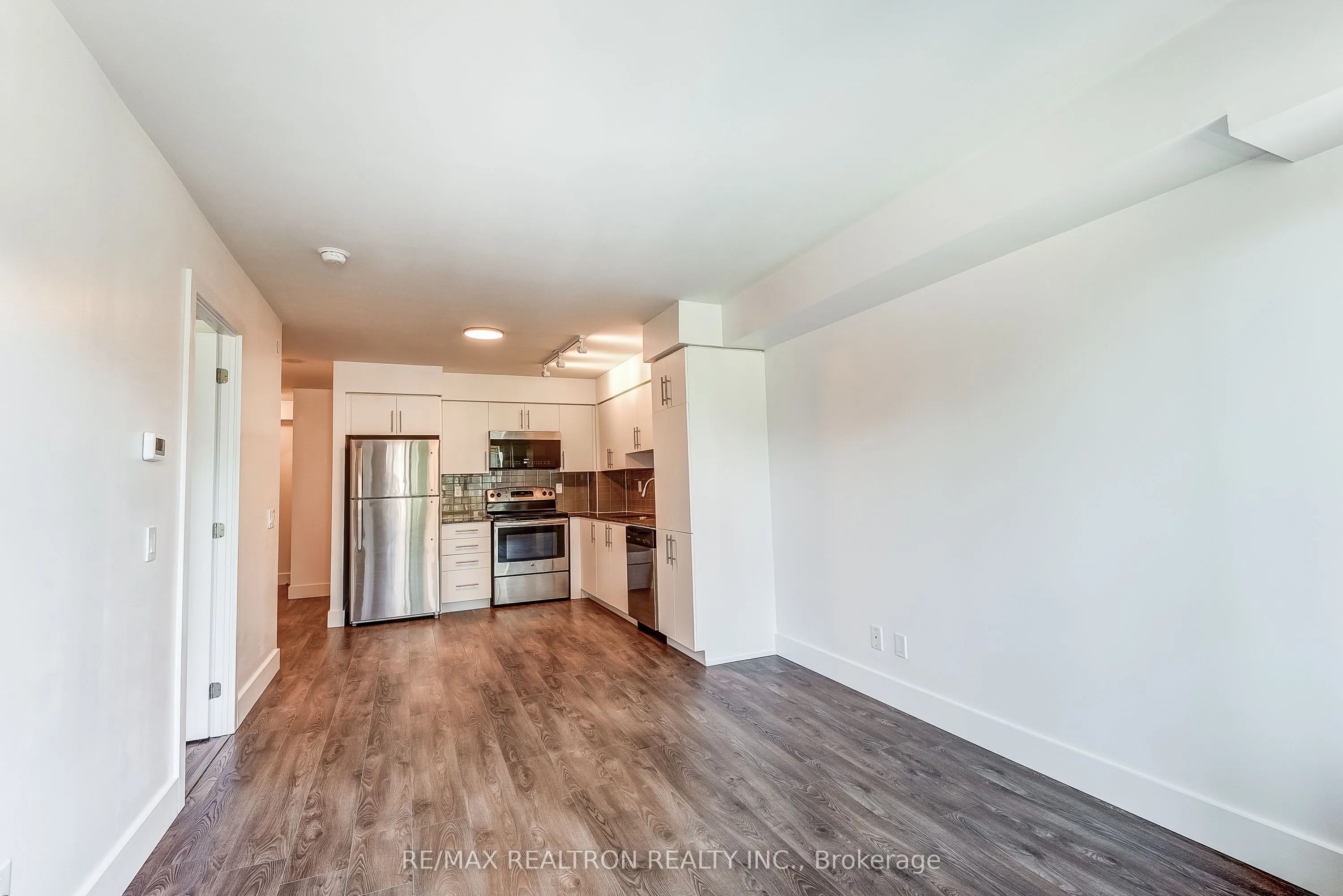 1215 Bayly Street, #205