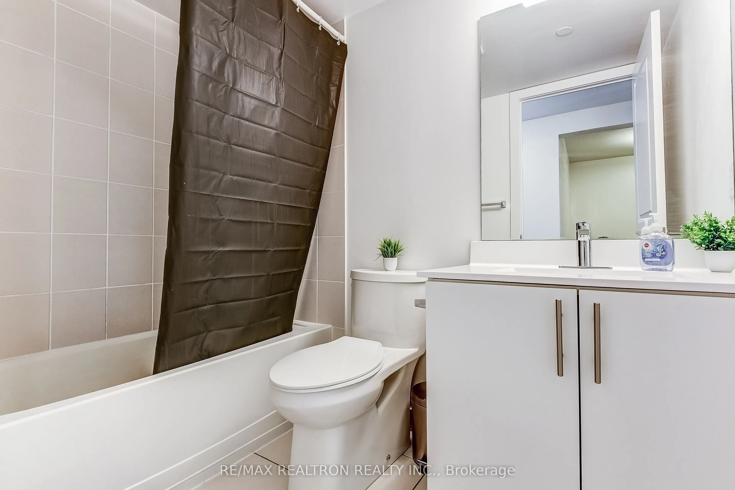 1215 Bayly Street, #205