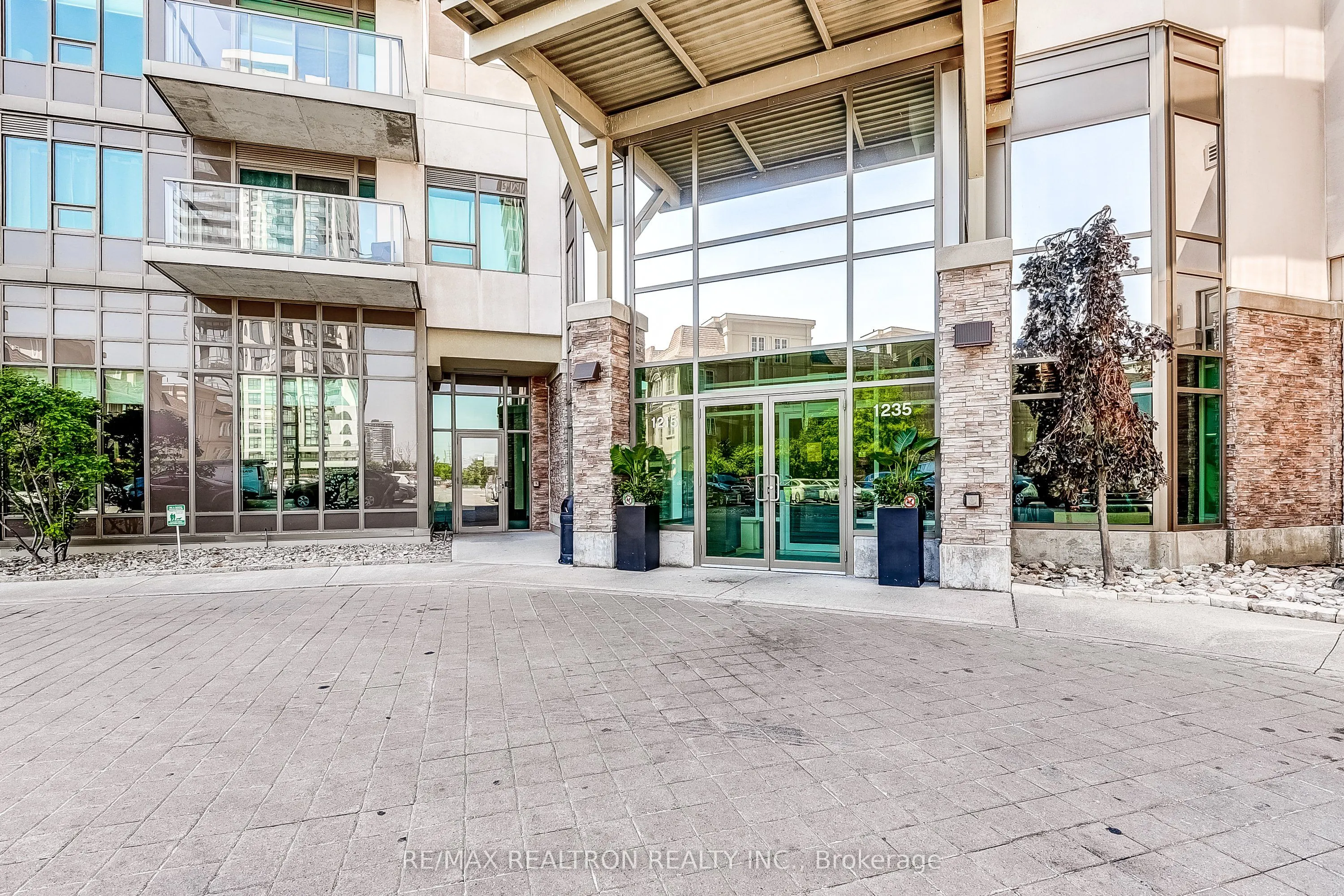 1215 Bayly Street, #205