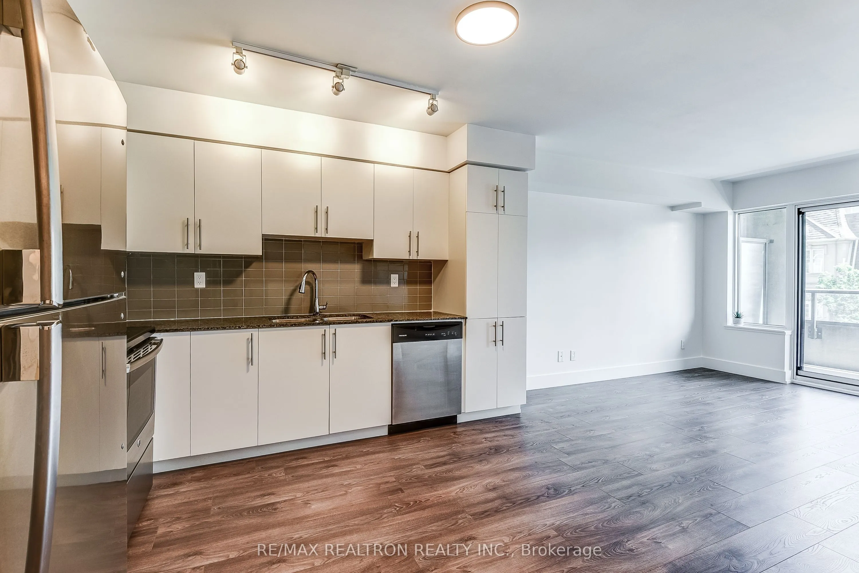 1215 Bayly Street, #205